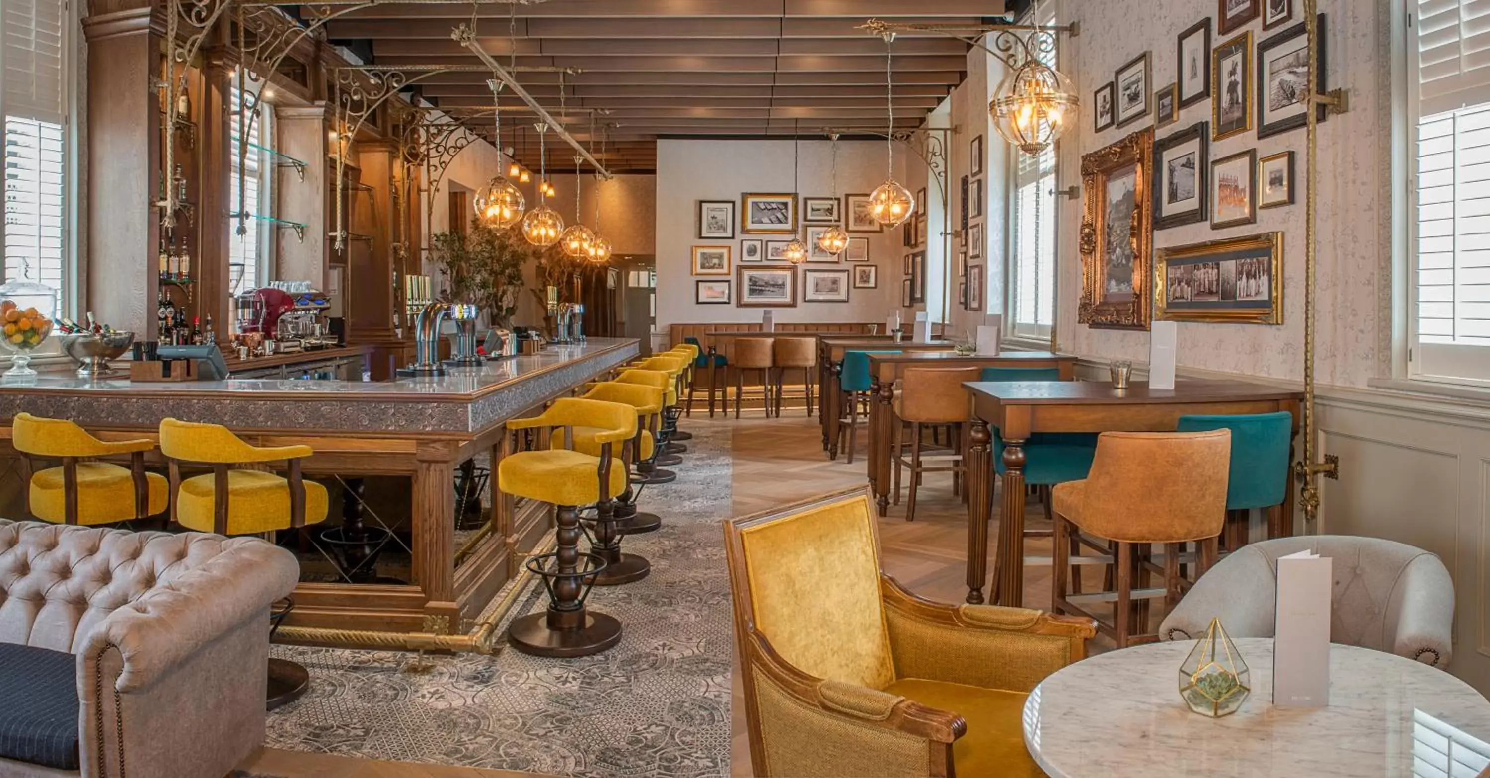 Restaurant/places to eat, Lounge/Bar in De Vere Beaumont Estate