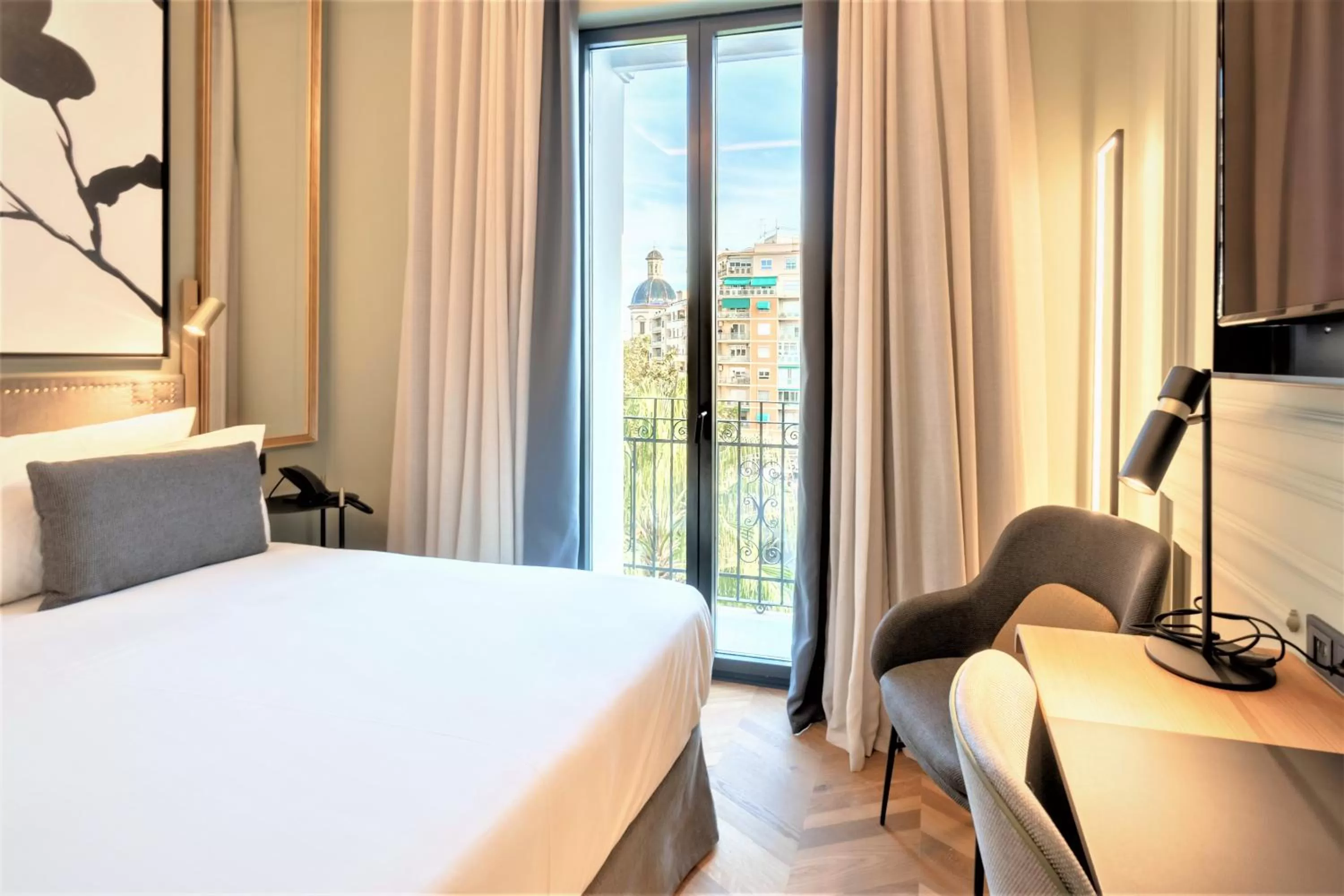 Off site, Bed in L&H Gran Vía Valencia