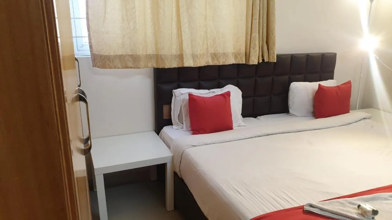 Bed in Hotel Blue Dawn Suites Madhapur
