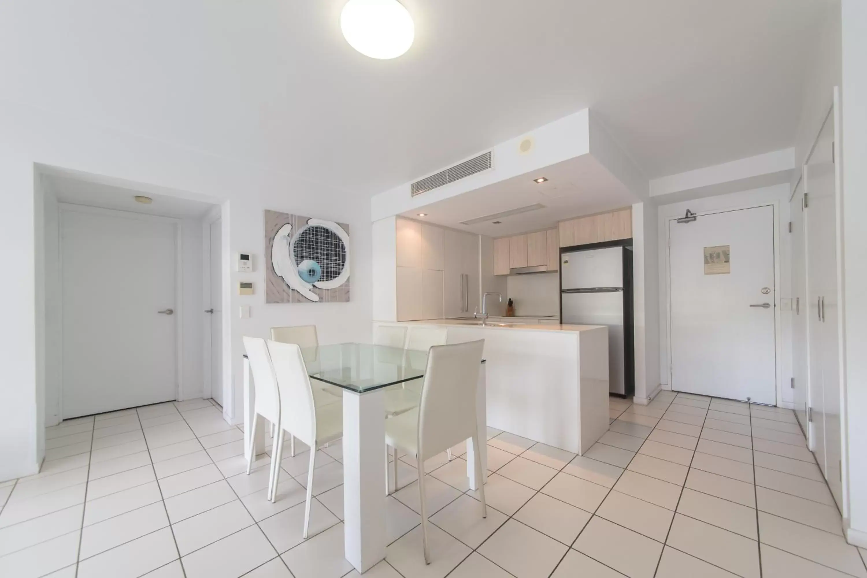 Kitchen or kitchenette, Kitchen/Kitchenette in Echelon Apartments Yeppoon