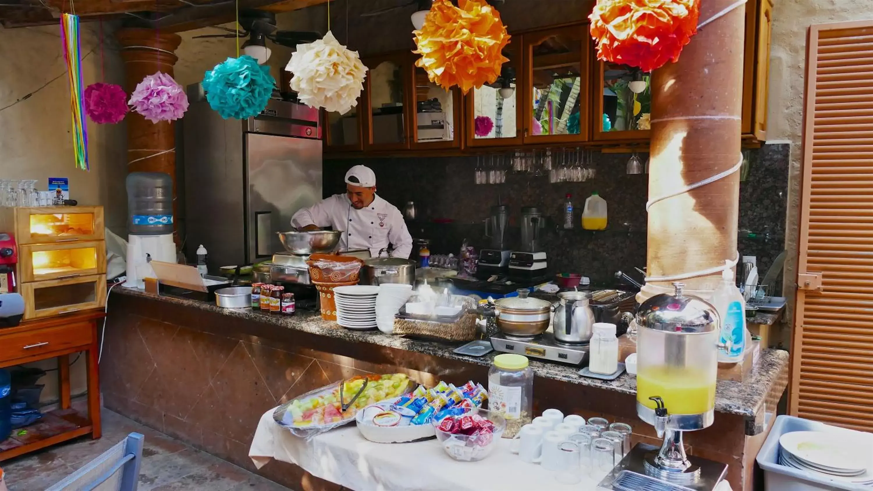 Breakfast in Hotel Mercurio - Gay Friendly