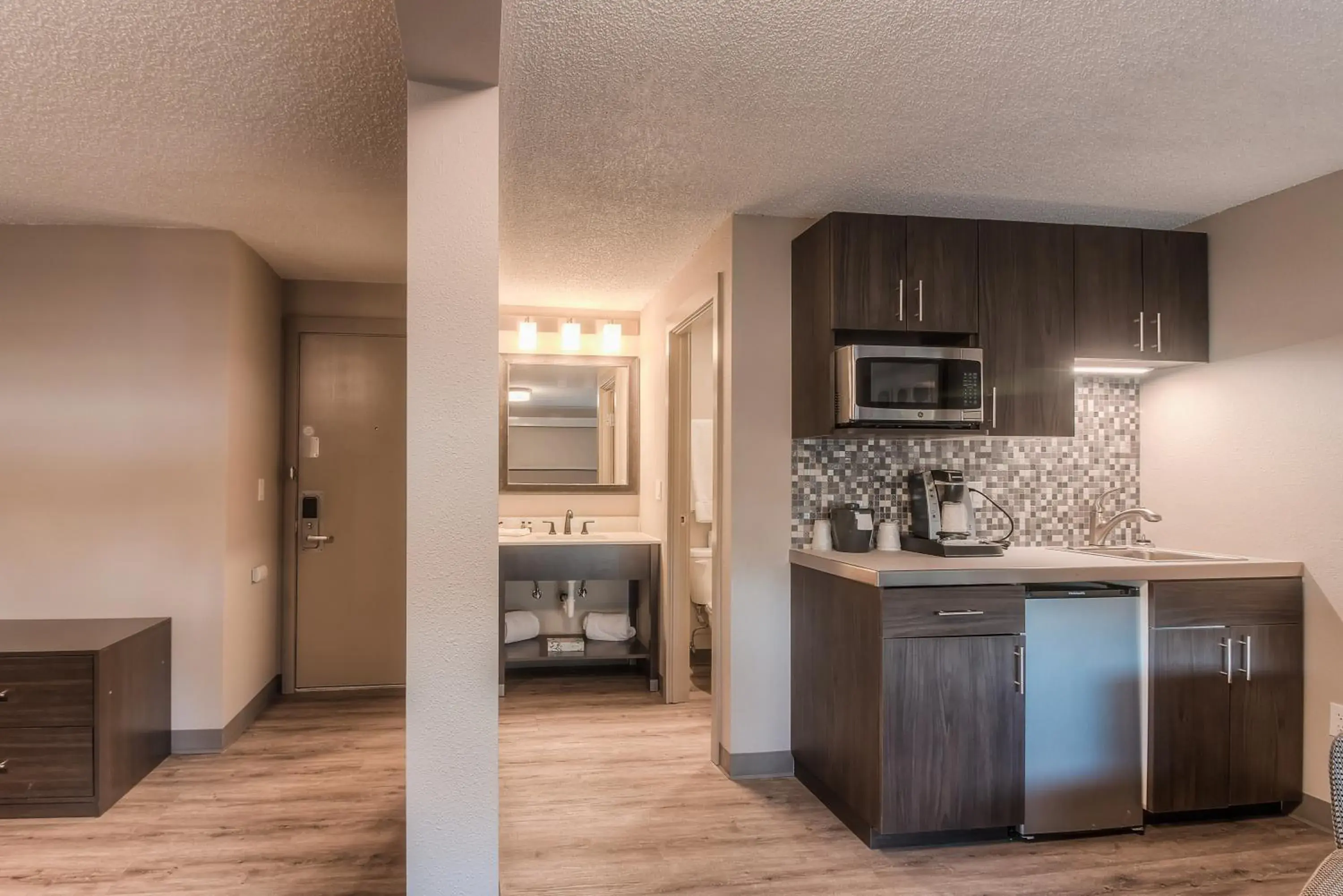 Kitchen/Kitchenette in The Hotel Y