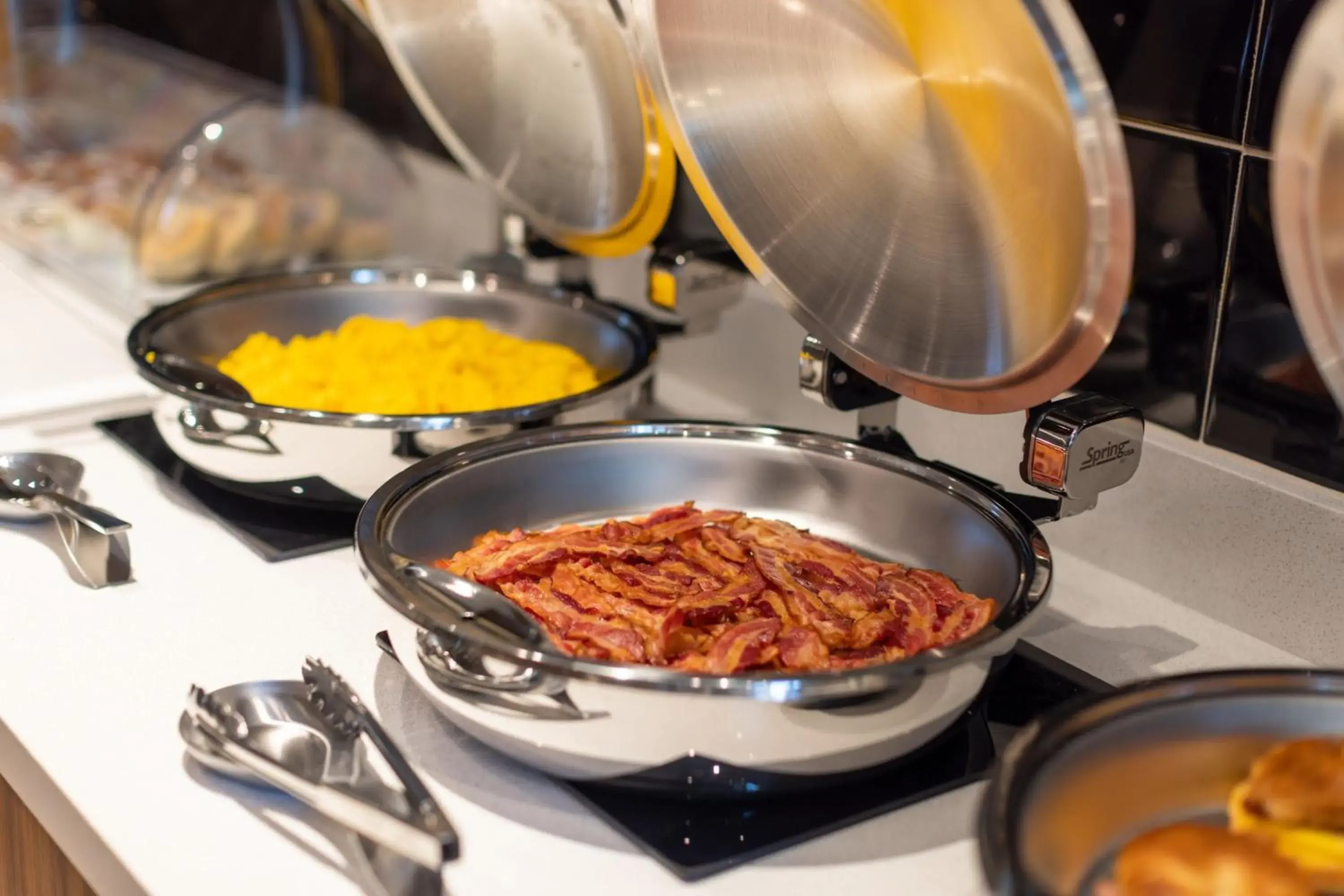 Breakfast in SpringHill Suites by Marriott Tucson at The Bridges