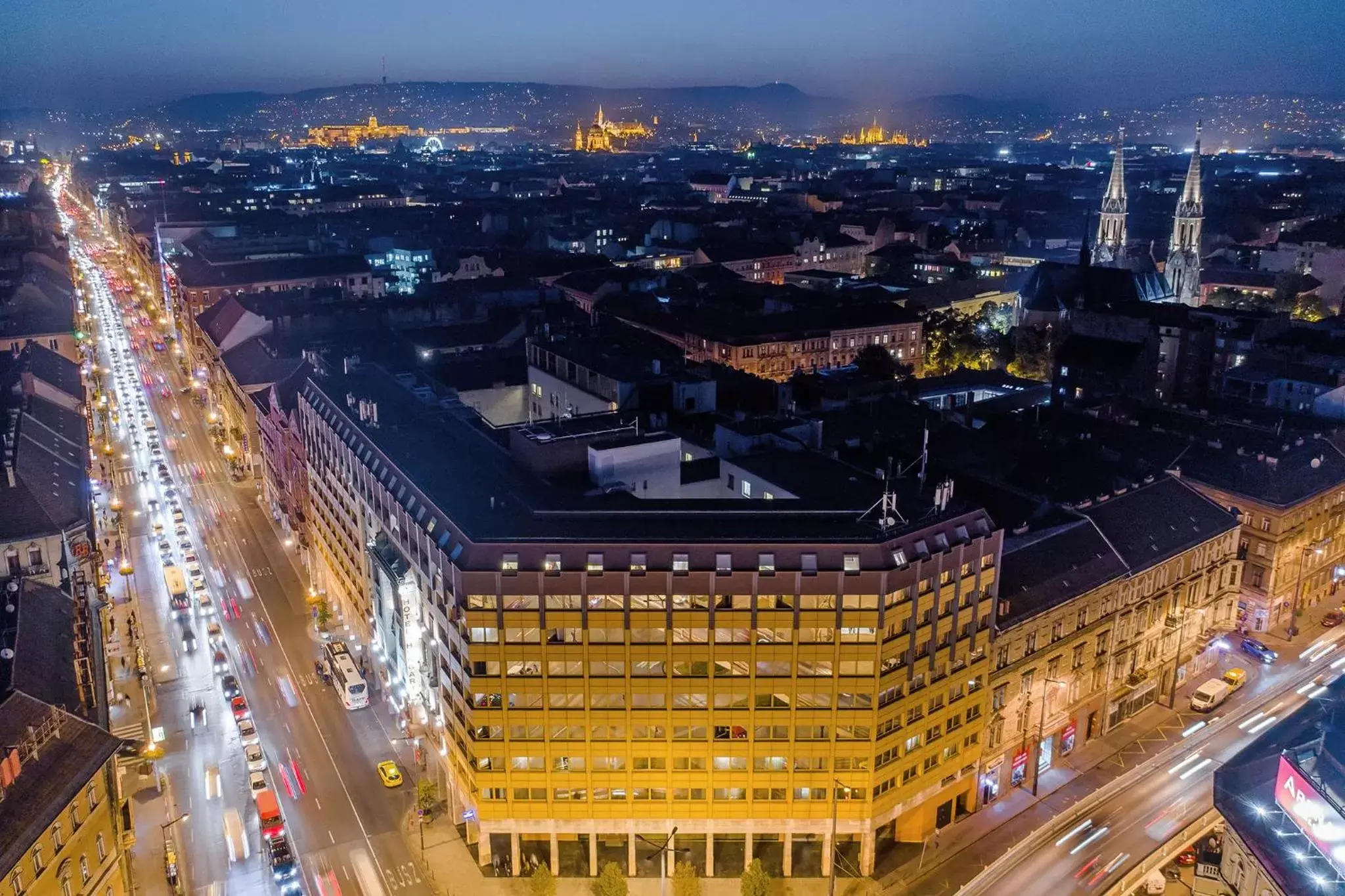 Facade/entrance, City View in Danubius Hotel Hungaria City Center