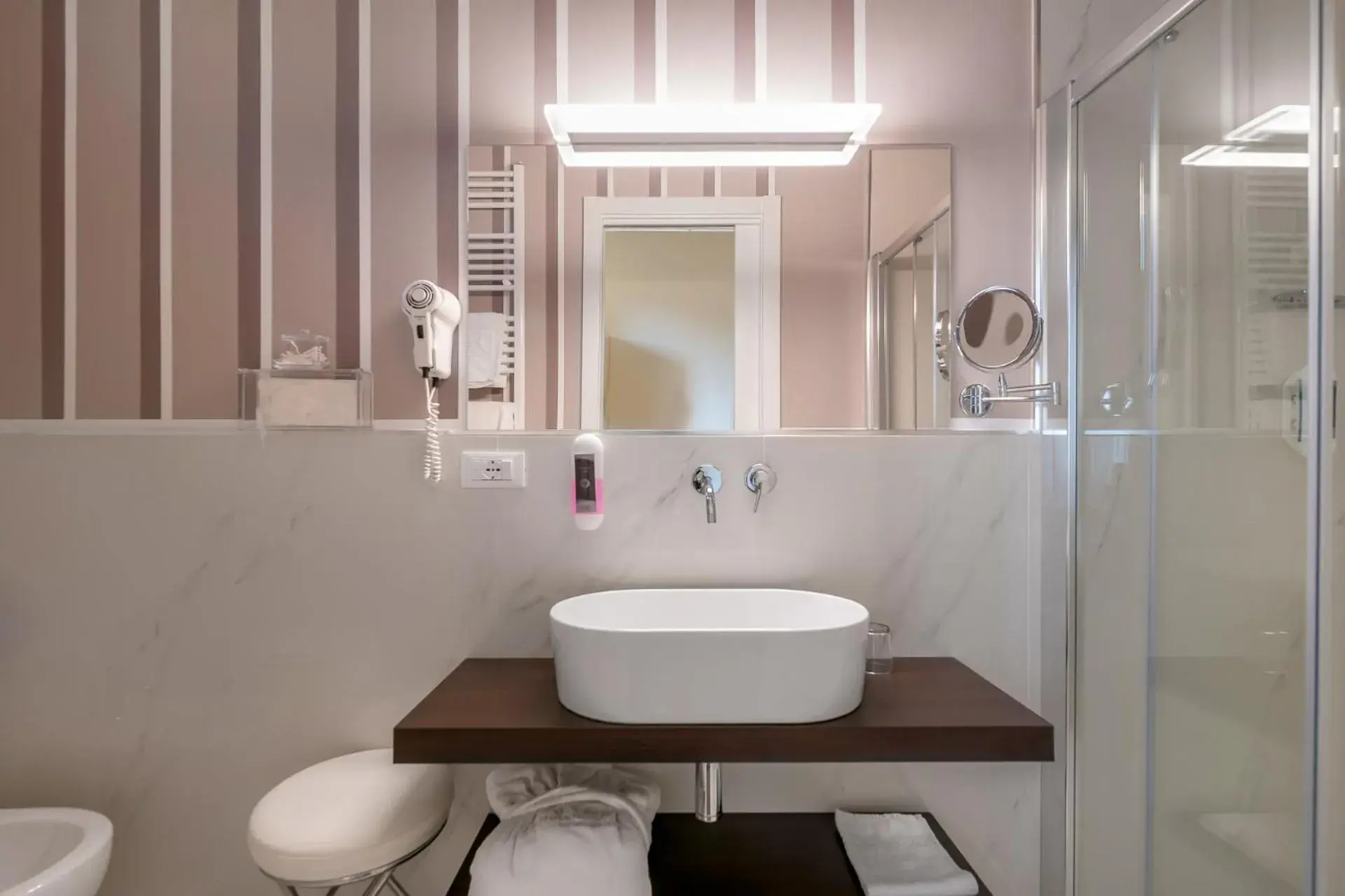 Other, Bathroom in Grand Hotel Tettuccio