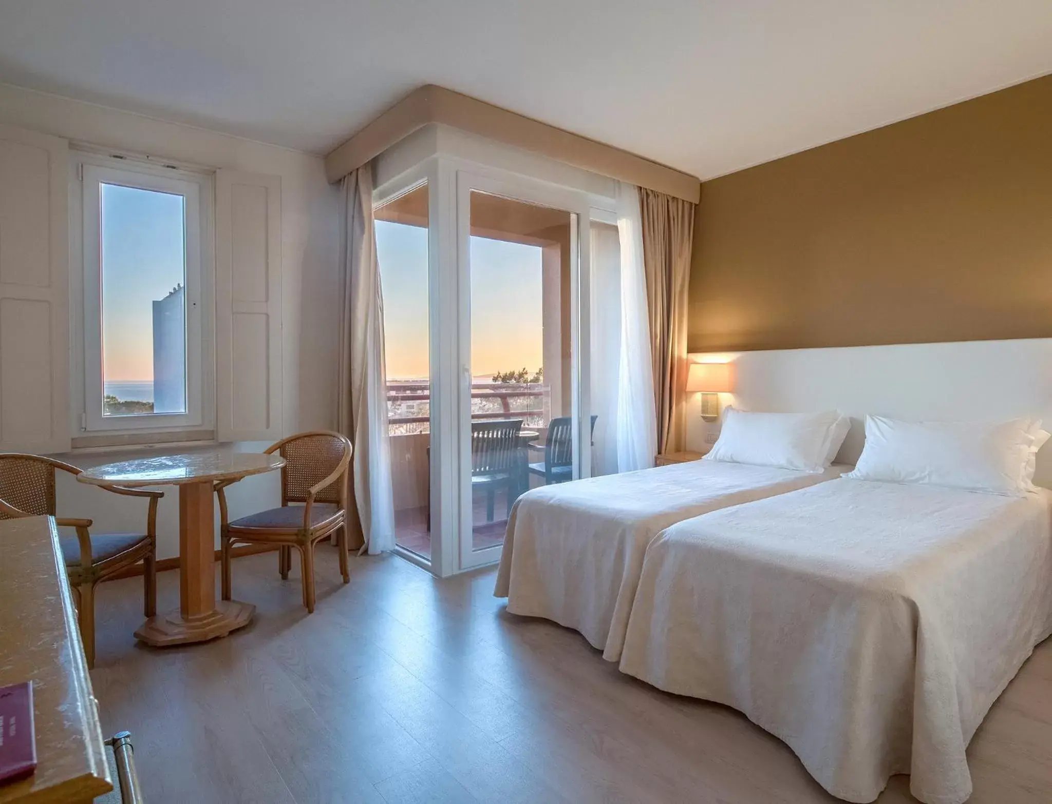Classic Double or Twin Room with Sea View - single occupancy in Dom Pedro Marina Classic Double or Twin Room with Sea View - single occupancy in Dom Pedro Marina