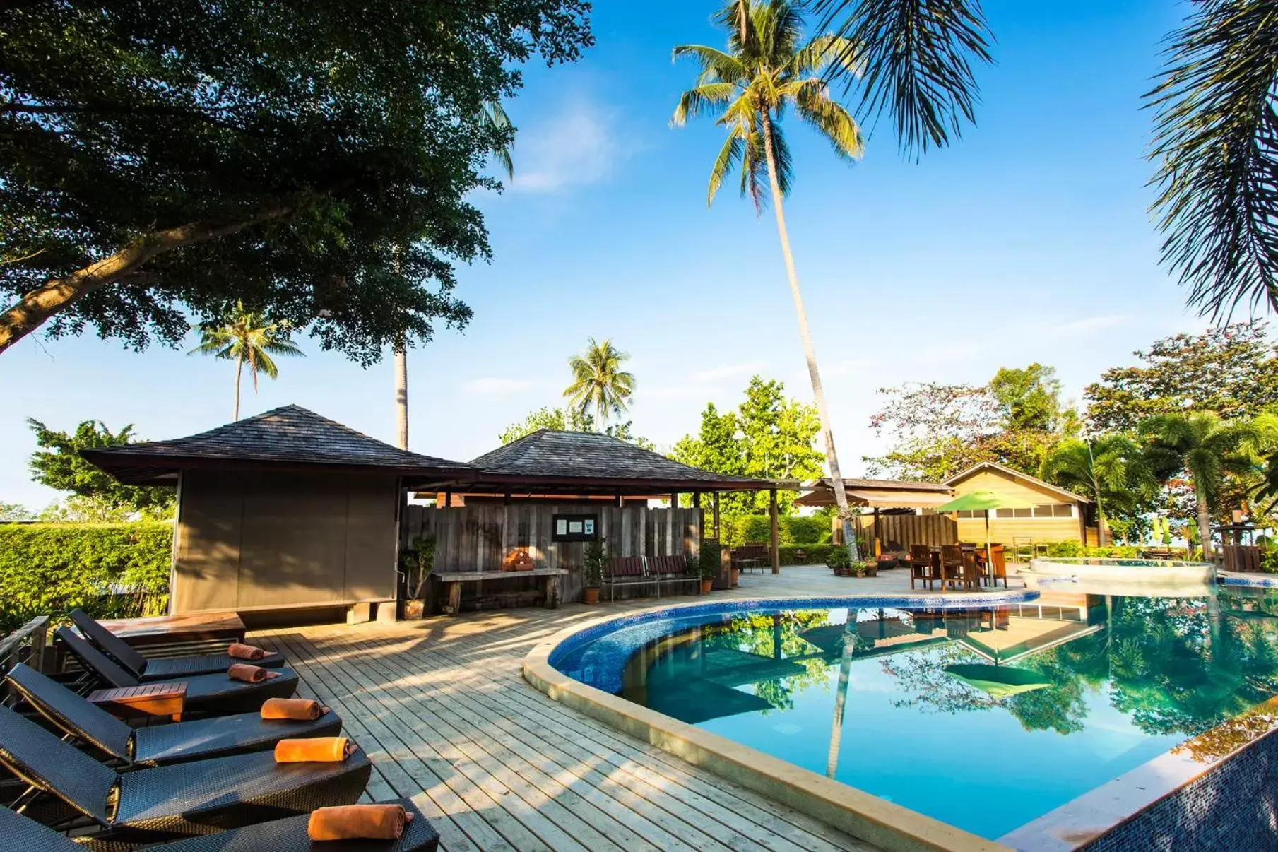 Activities, Swimming Pool in GajaPuri Resort Koh Chang