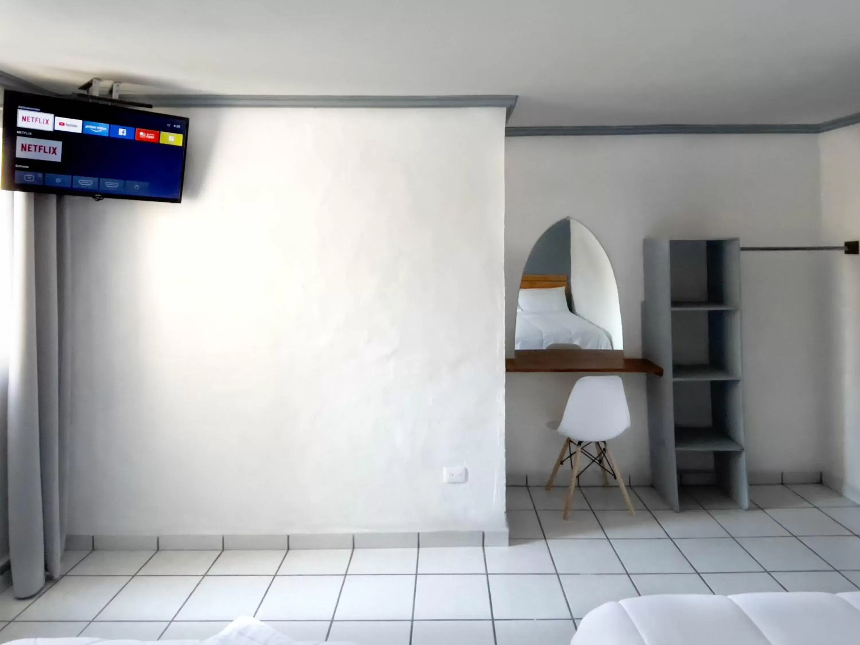 Bedroom, TV/Entertainment Center in La Casa del Expositor