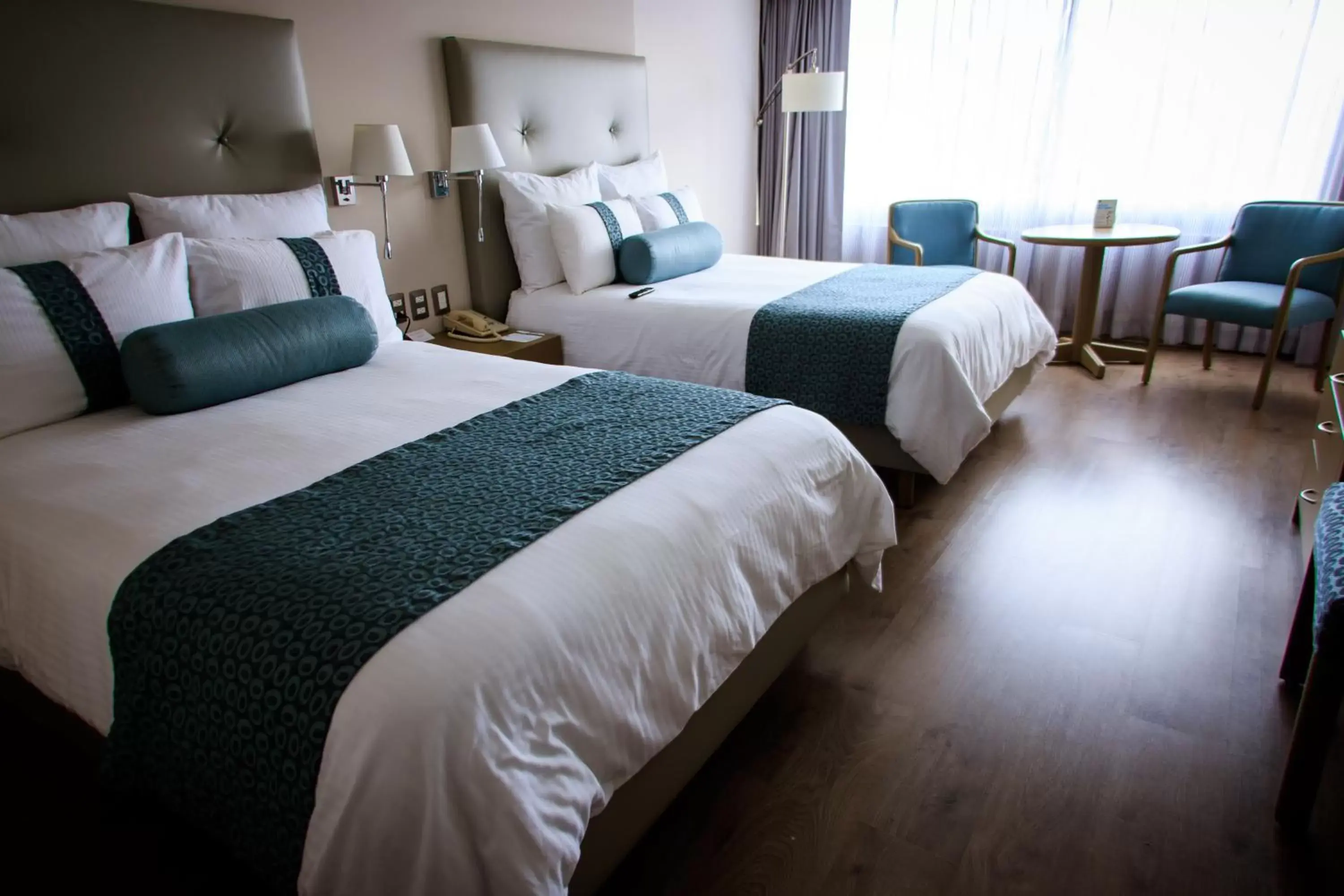 Bed in Best Western PLUS Gran Hotel Morelia