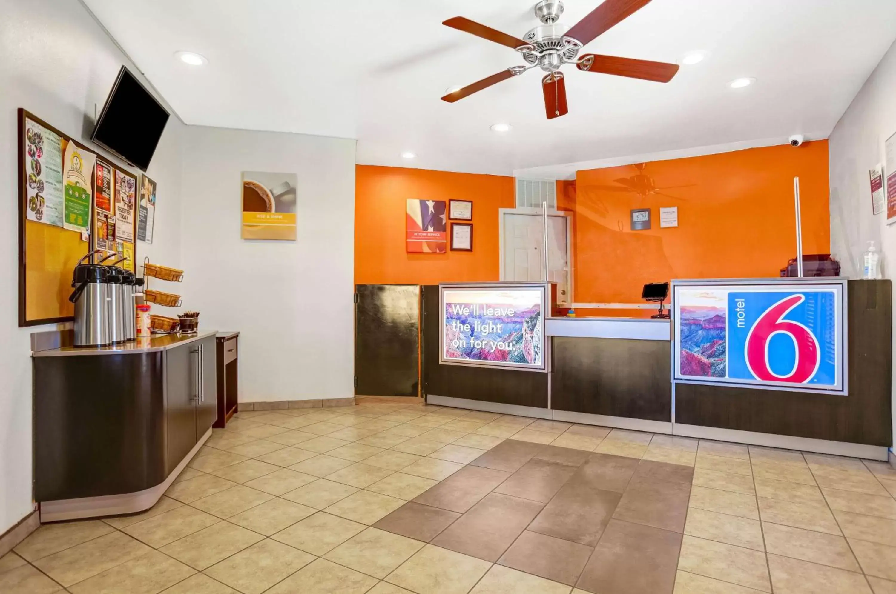 Lobby or reception, Lobby/Reception in Motel 6-Payson, AZ