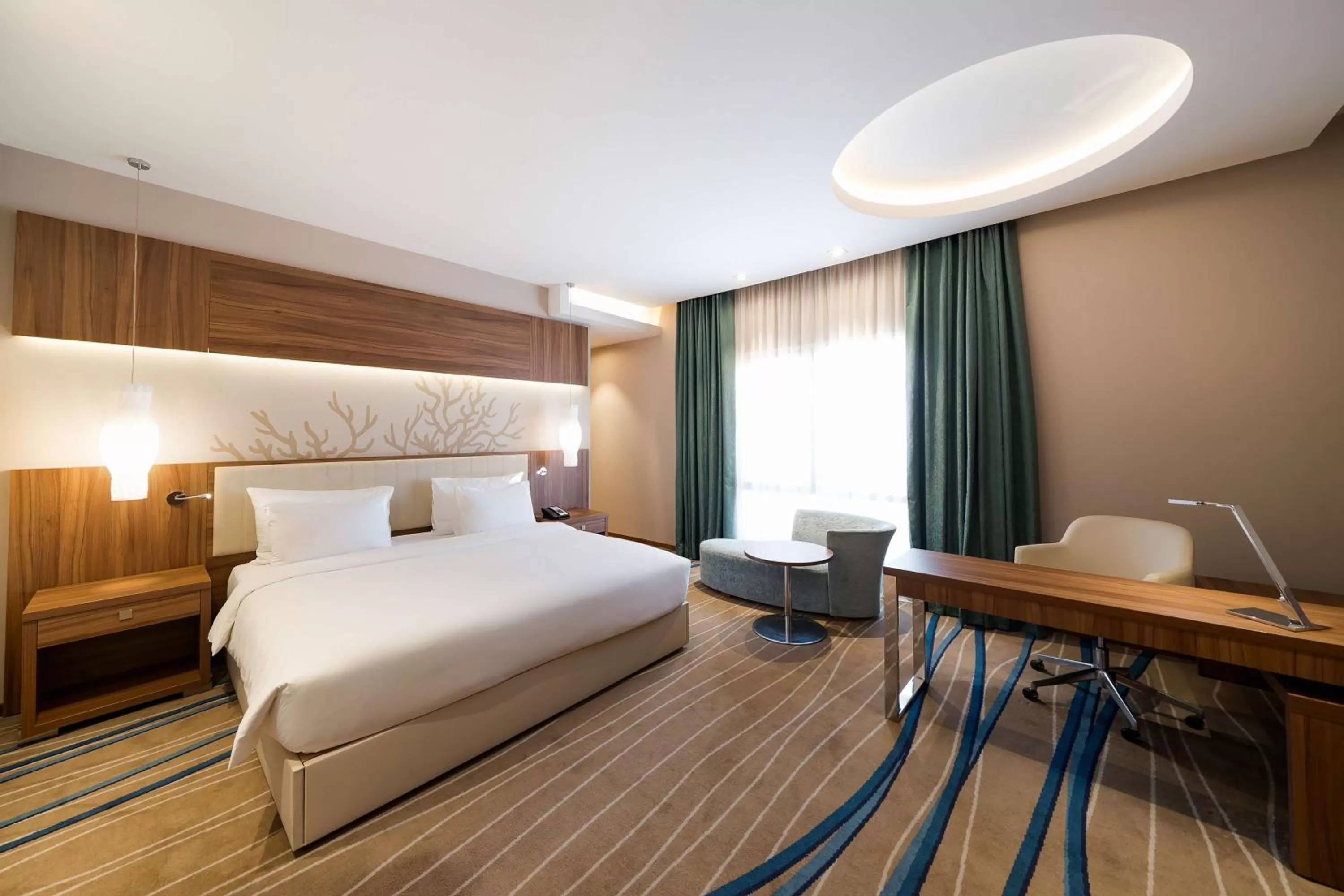 Photo of the whole room, Bed in Radisson Blu Hotel, Jeddah Al Salam