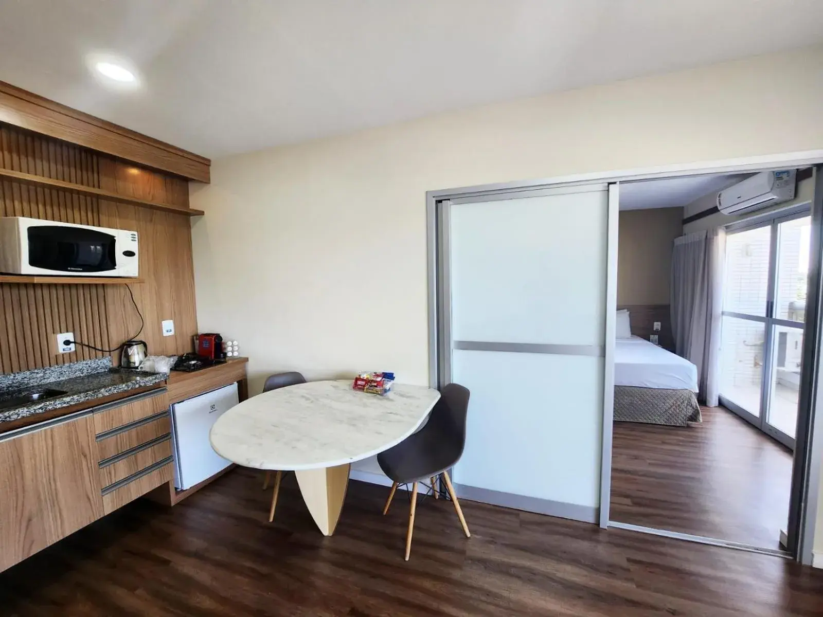 Bedroom, Kitchen/Kitchenette in Nobile Suites Diamond