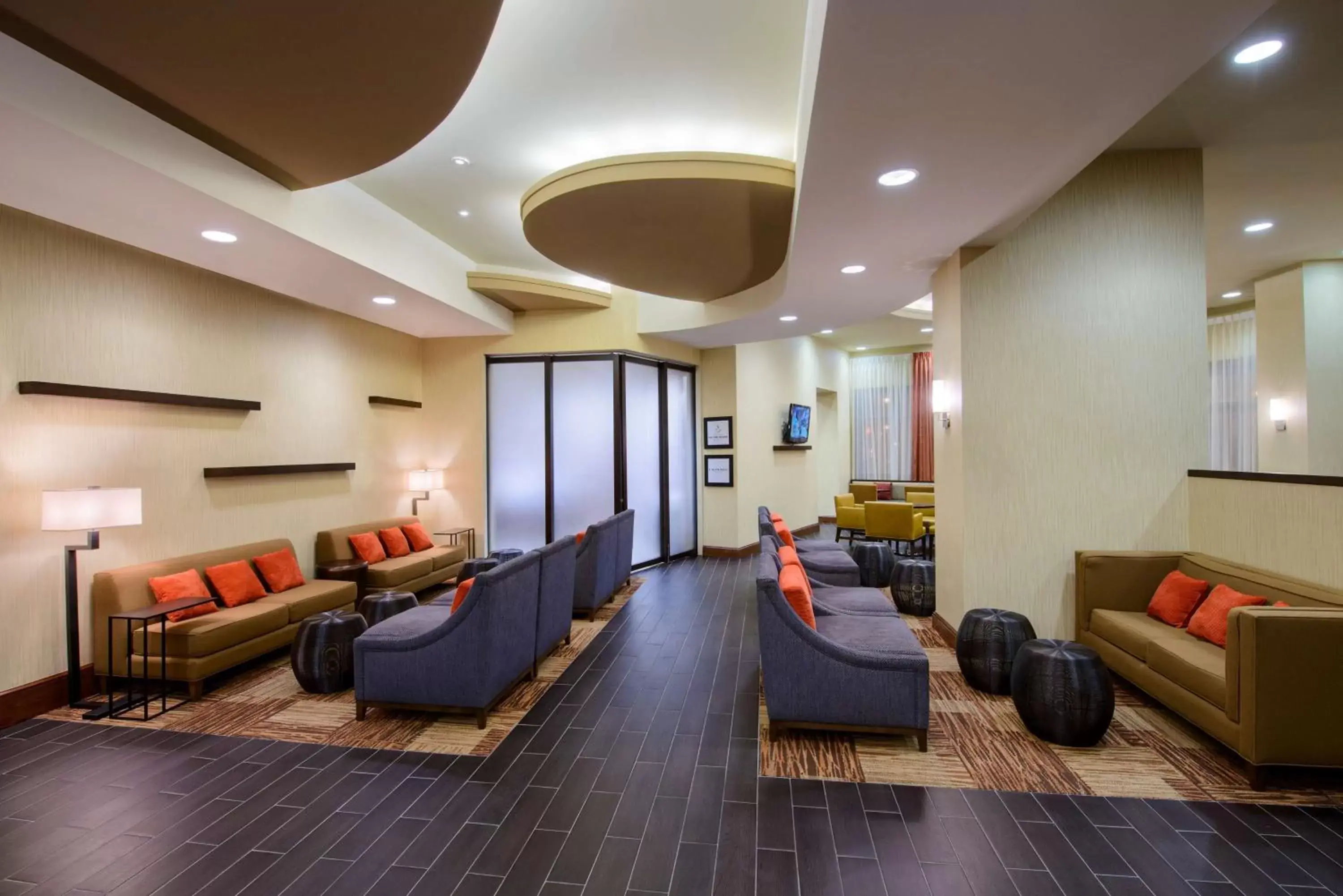 Lobby or reception, Seating Area in Hampton Inn Washington DC - Convention Center