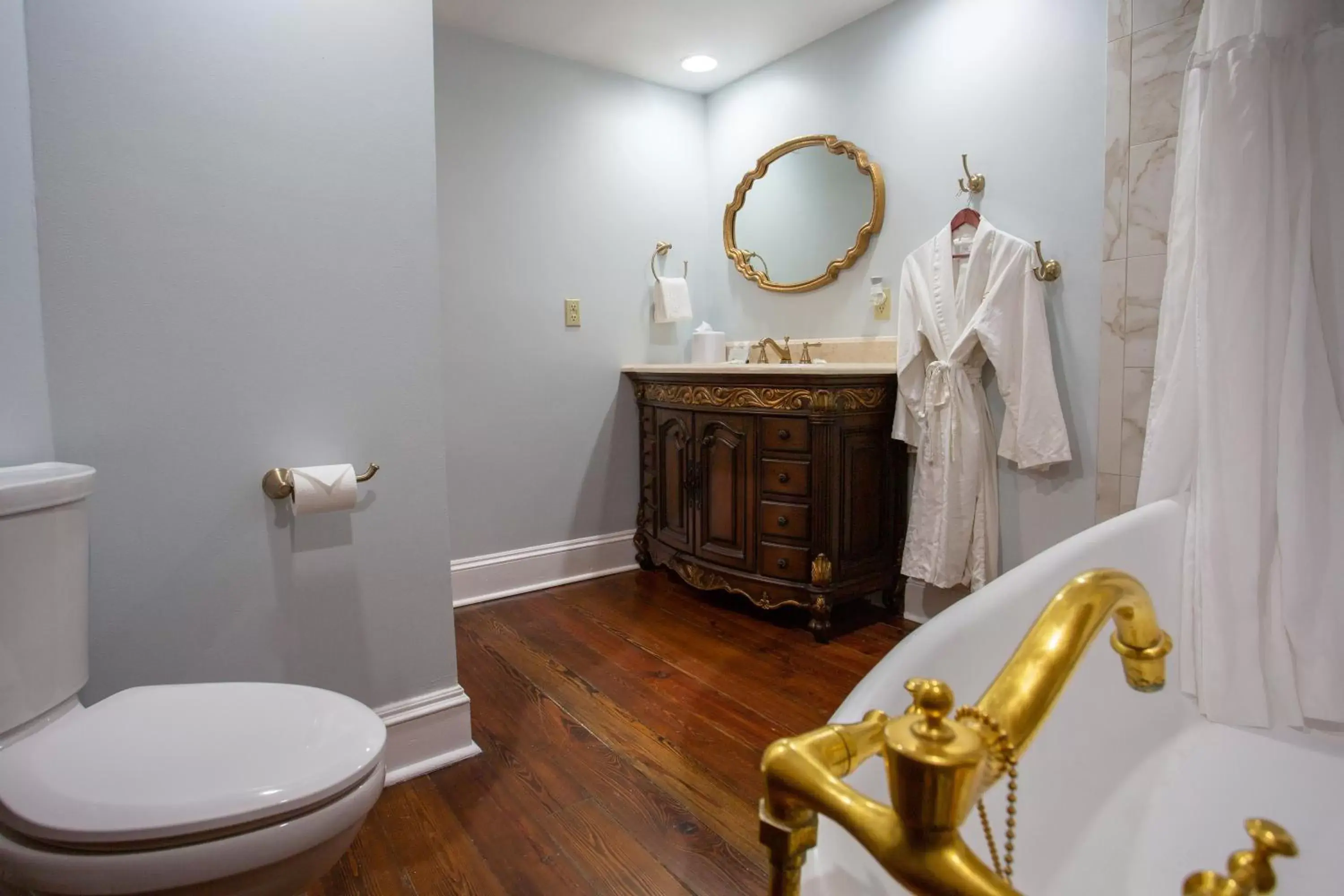 Bathroom in The Gastonian, Historic Inns of Savannah Collection