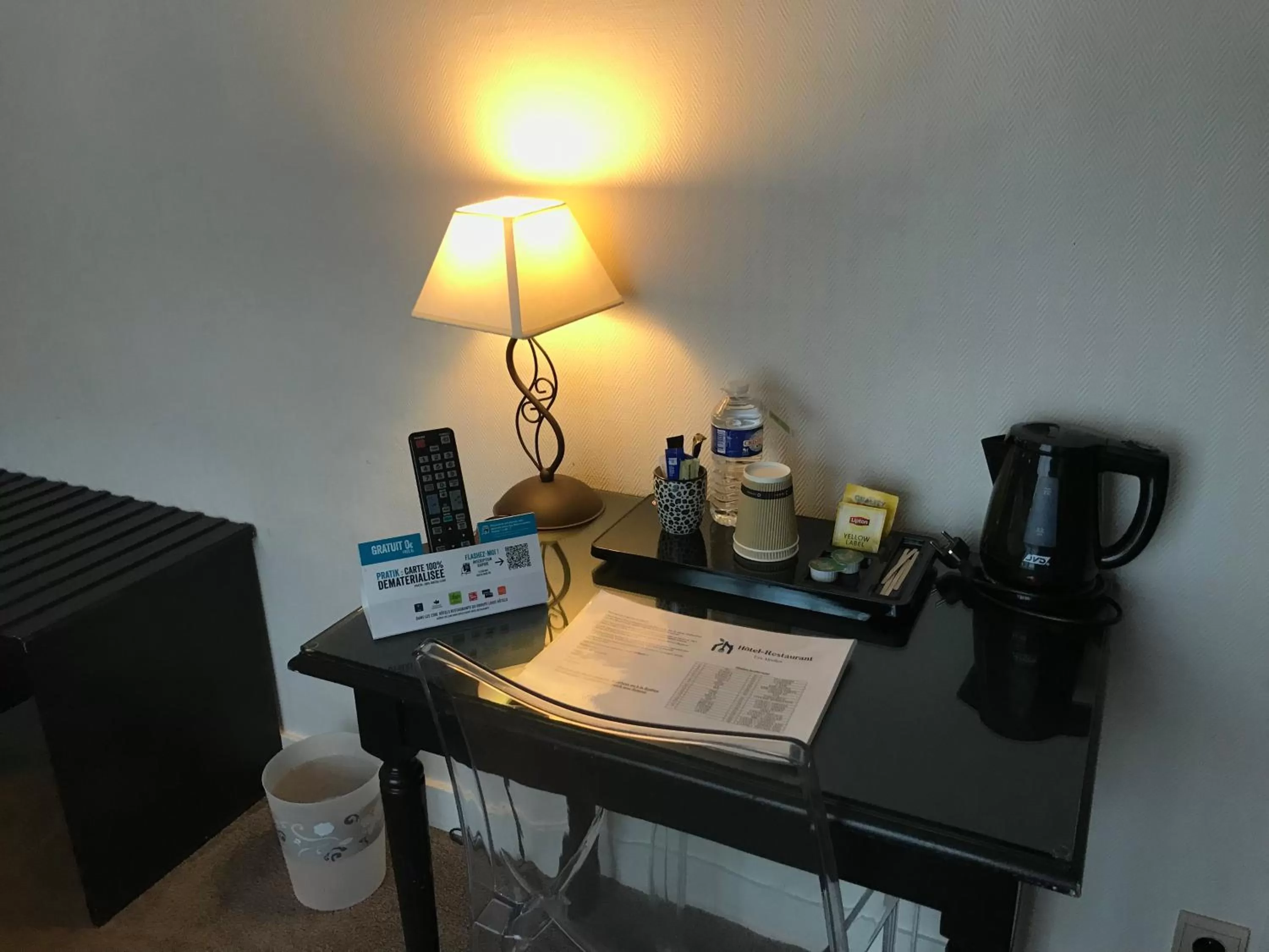 Logis Hôtel Les Airelles Neufchâtel En Bray