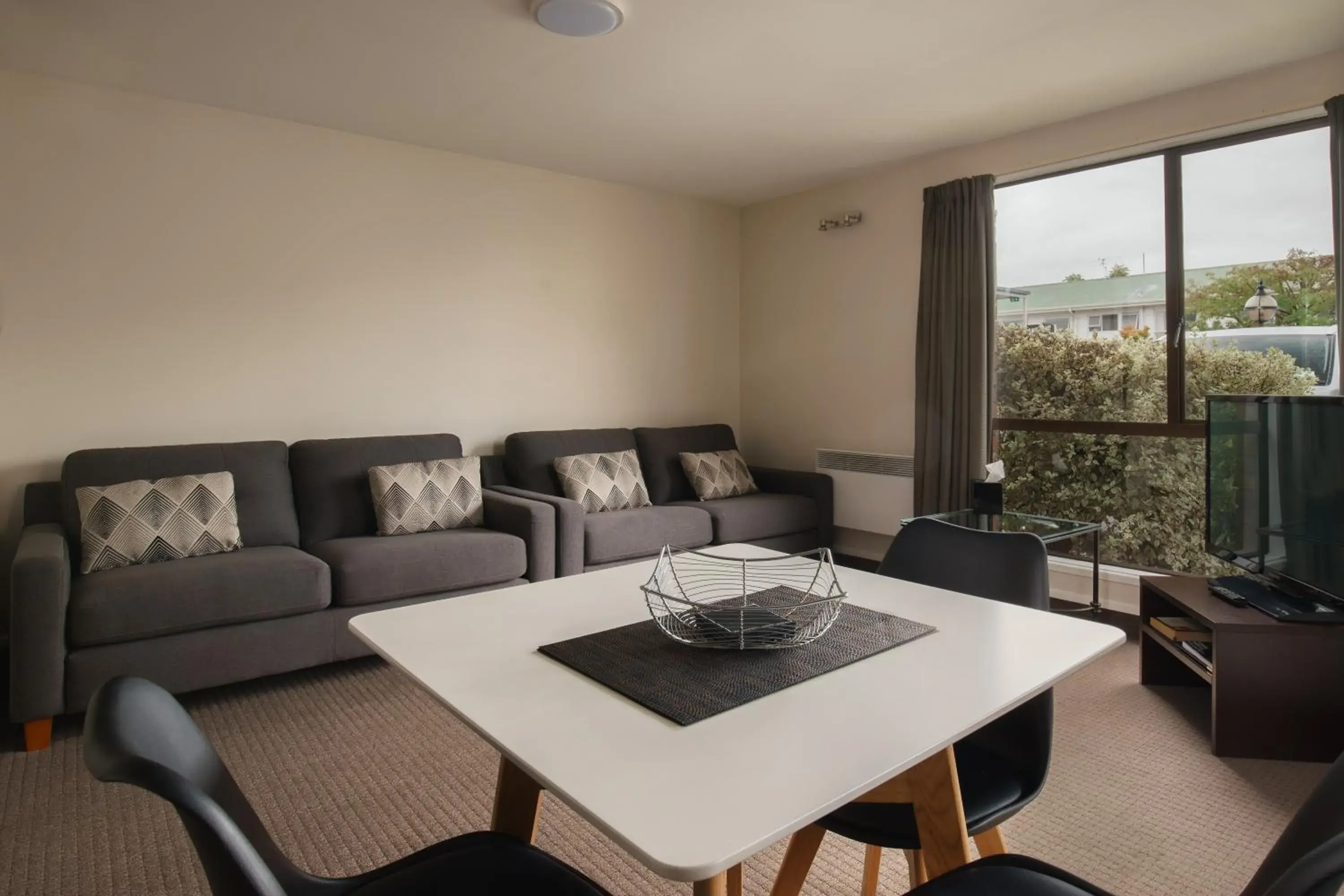 Dining area, Seating Area in Ashford Motor Lodge