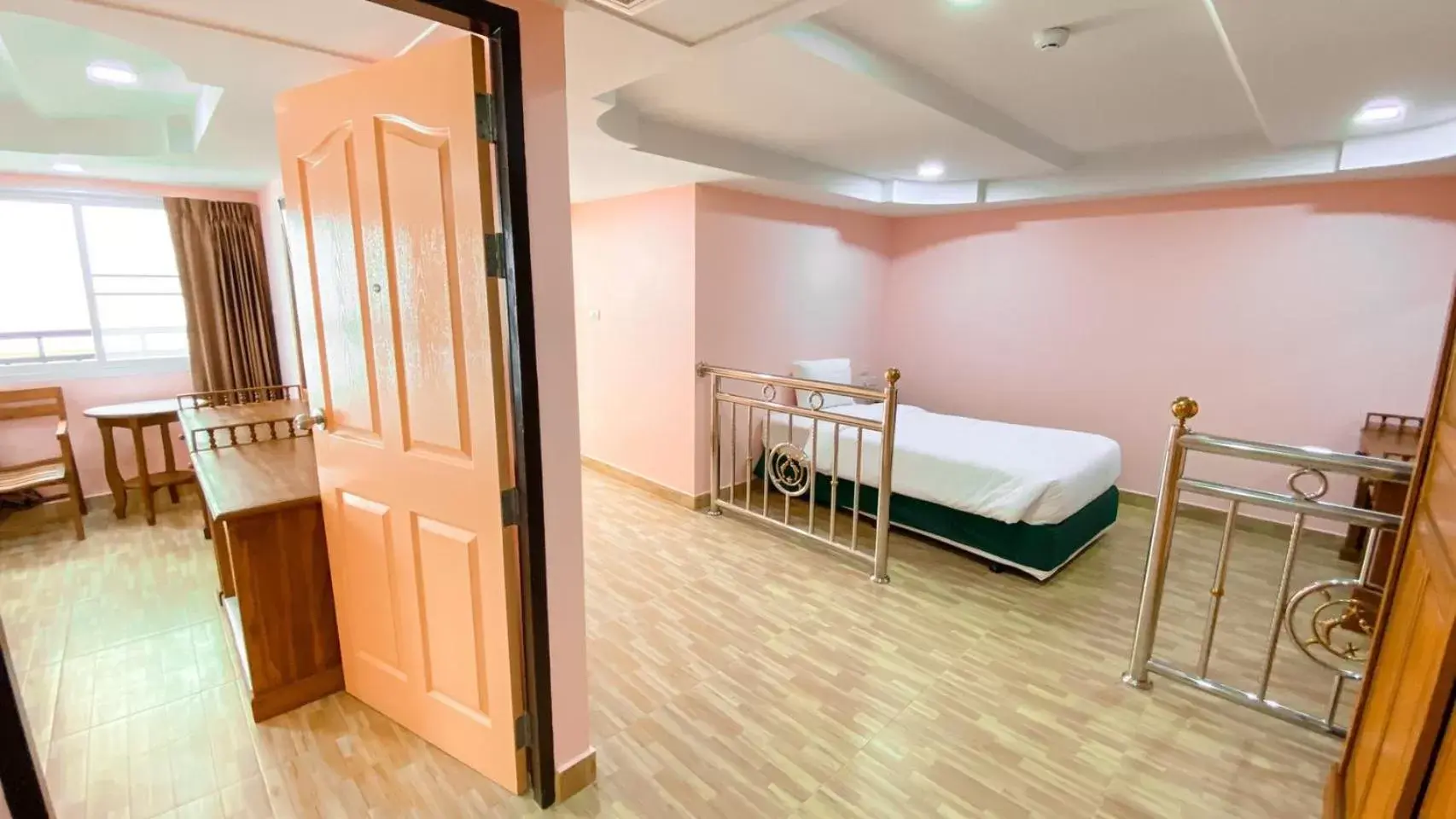 Bedroom, Bed in A.A. Pattaya Golden Beach Hotel Bedroom, Bed in A.A. Pattaya Golden Beach Hotel