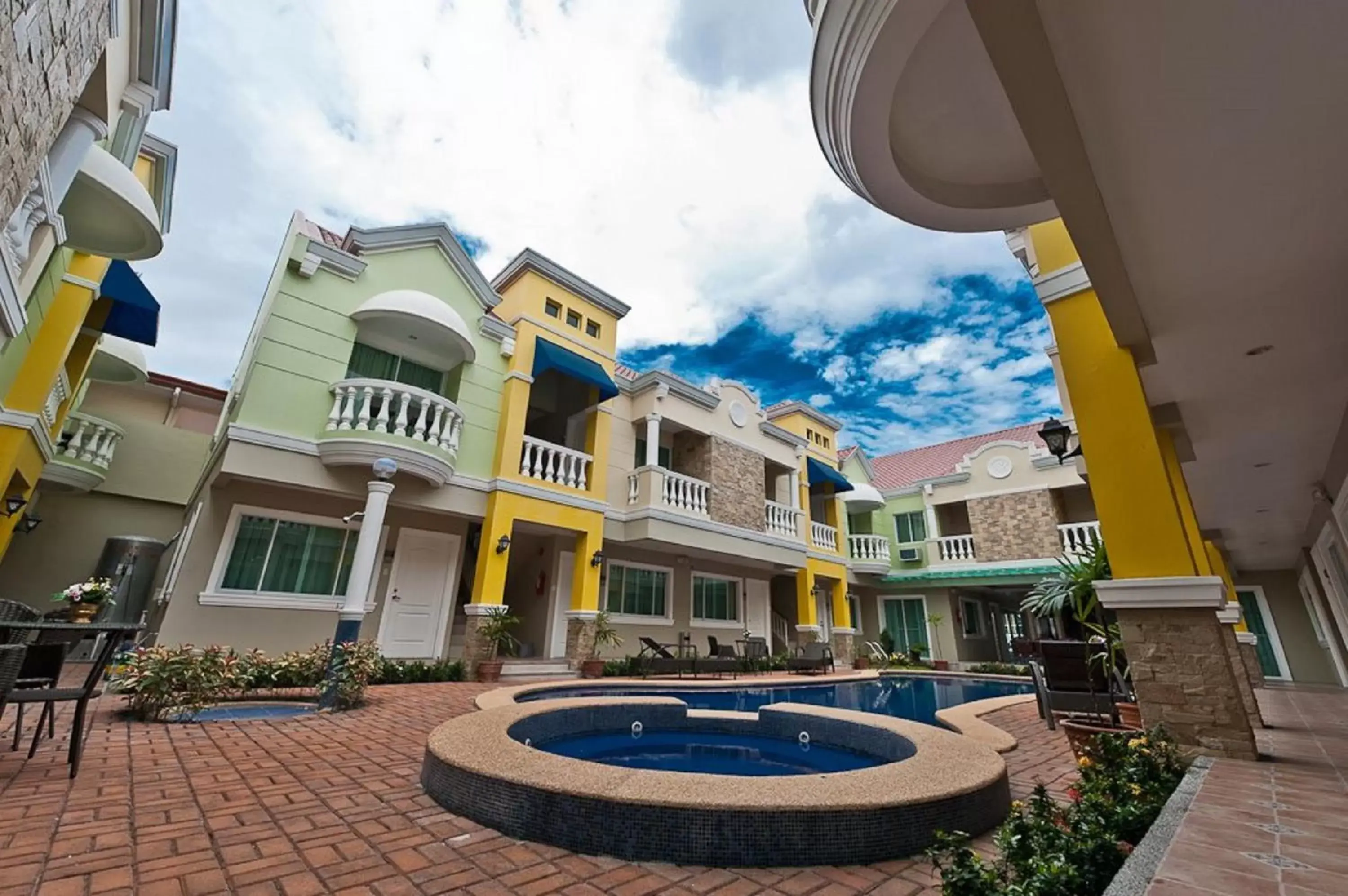 Swimming pool in Prism Hotel Swimming pool in Prism Hotel