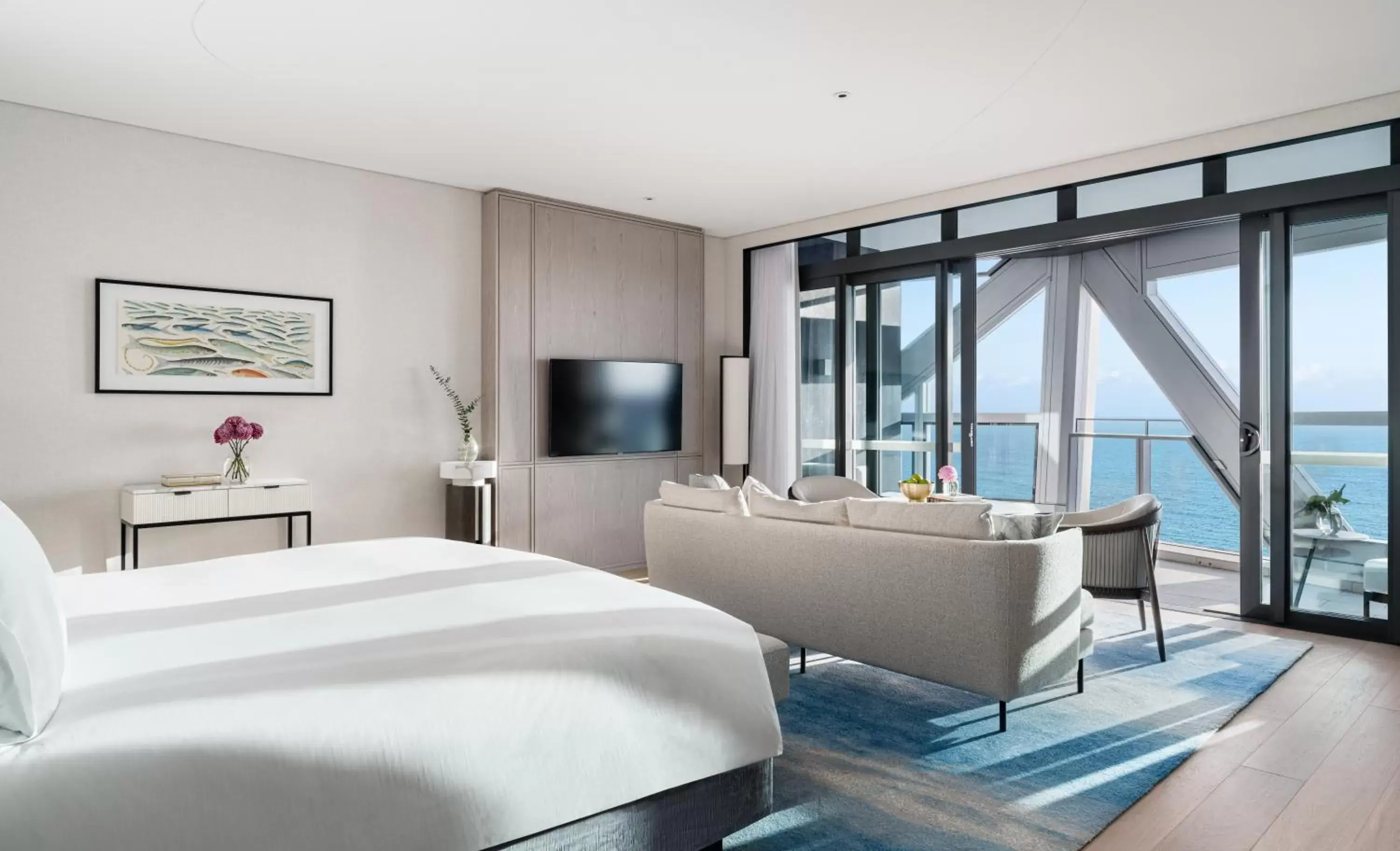 Bed in The Langham, Gold Coast and Jewel Residences