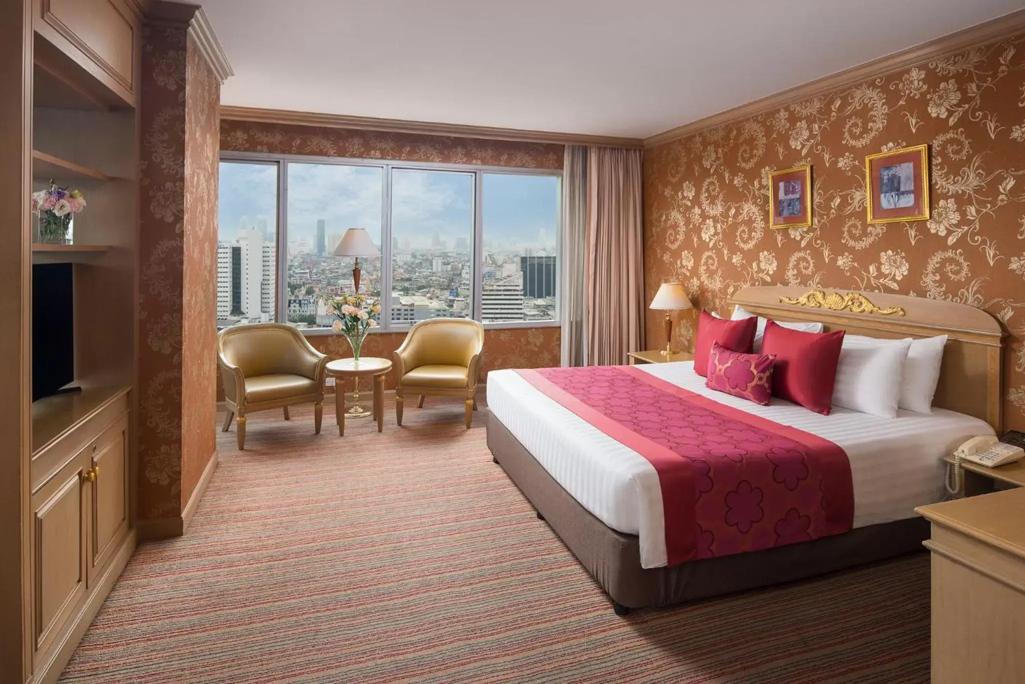 Bedroom in Prince Palace Hotel Bangkok - SHA Extra Plus