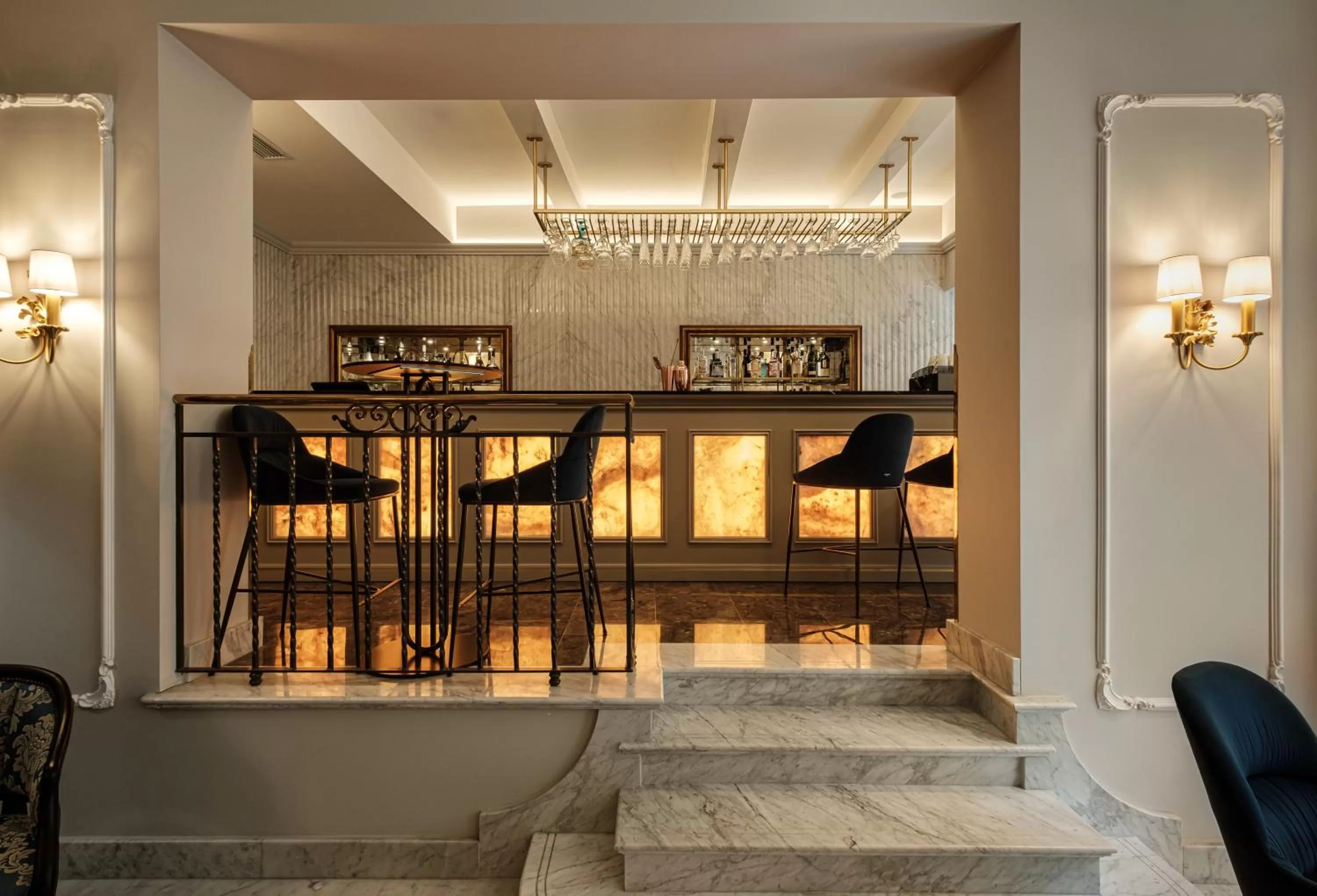 Lounge or bar in The Gomerino Hotel