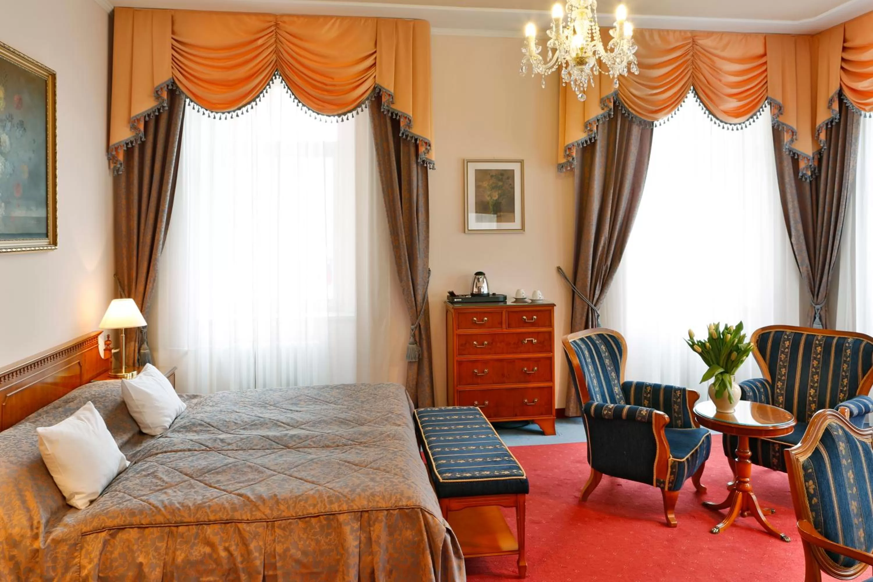 Living room, Bed in Hotel Kolonada