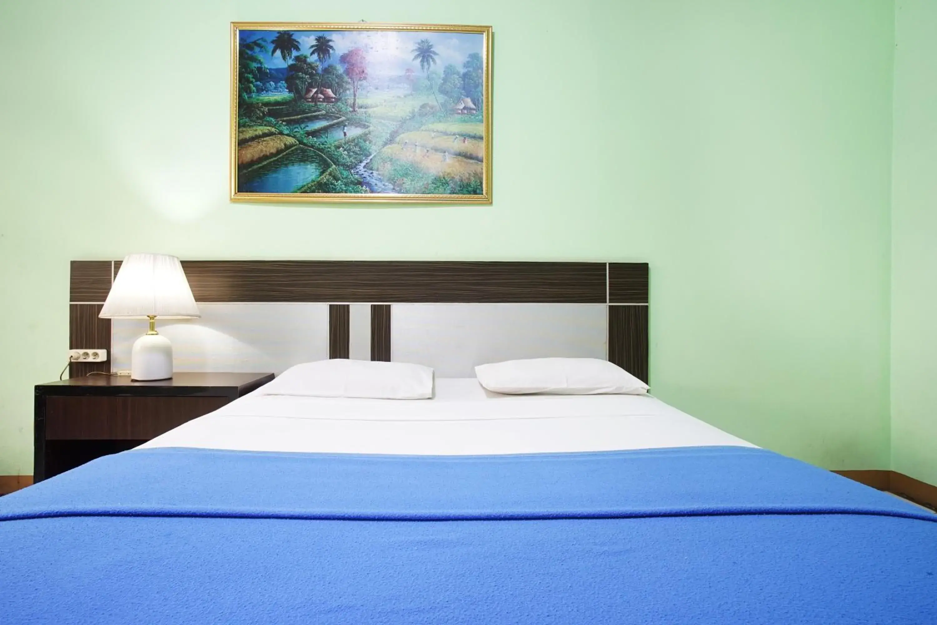 Bed in Hotel Bandung Permai