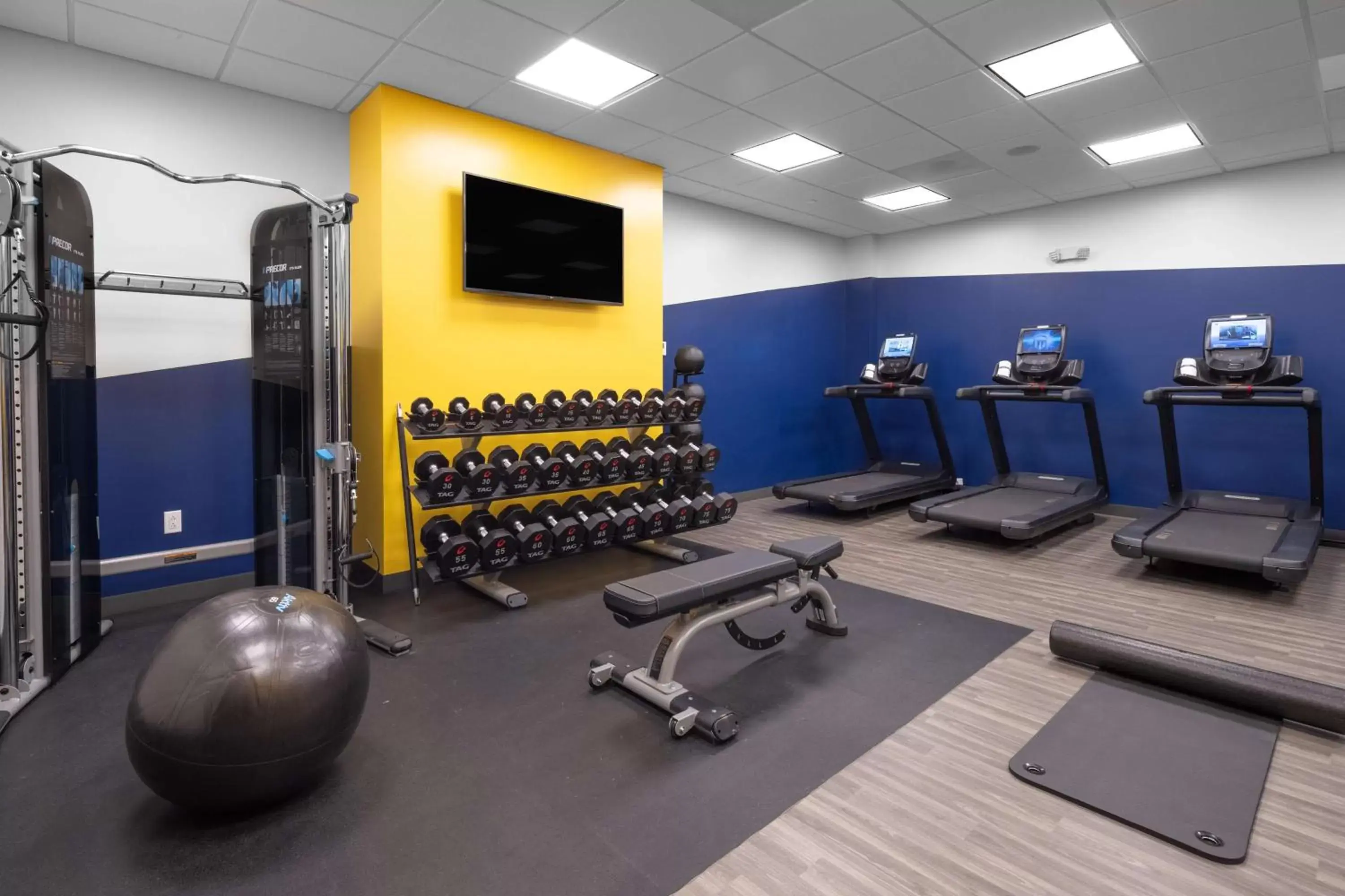 Fitness centre/facilities in Hampton Inn by Hilton Verona at Turning Stone Fitness centre/facilities in Hampton Inn by Hilton Verona at Turning Stone
