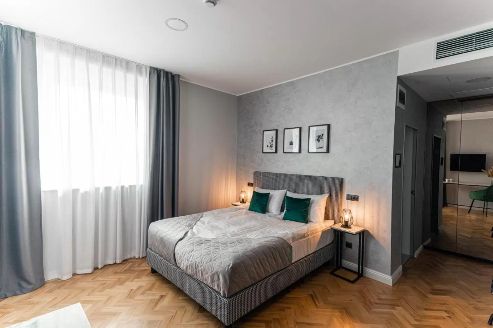 Bedroom, Bed in Hermanns Hotel & Spa Sibiu