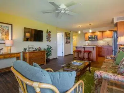 Seating Area in Kaanapali Maui at the Eldorado by OUTRIGGER