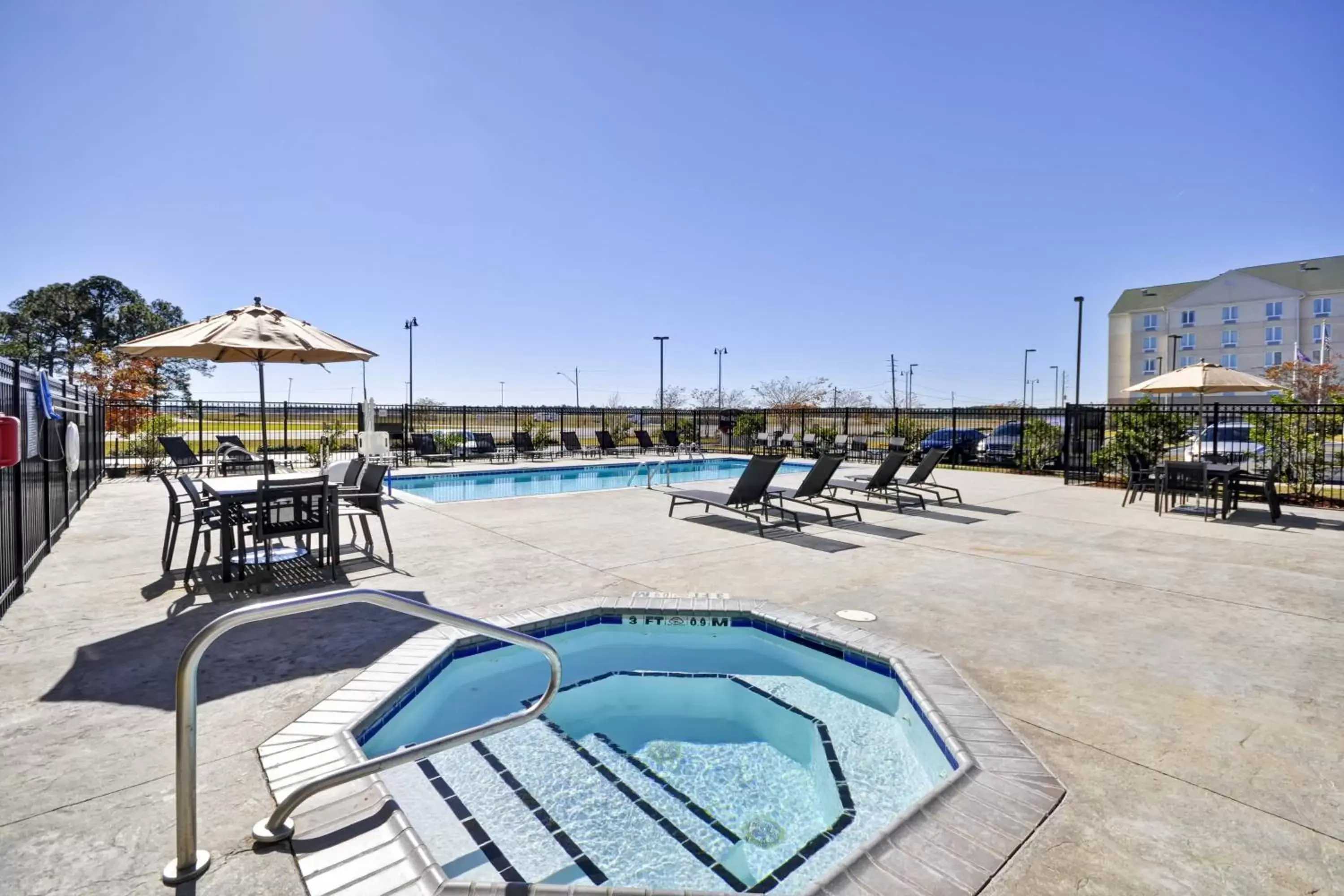 Area and facilities, Swimming Pool in Residence Inn by Marriott Gulfport-Biloxi Airport