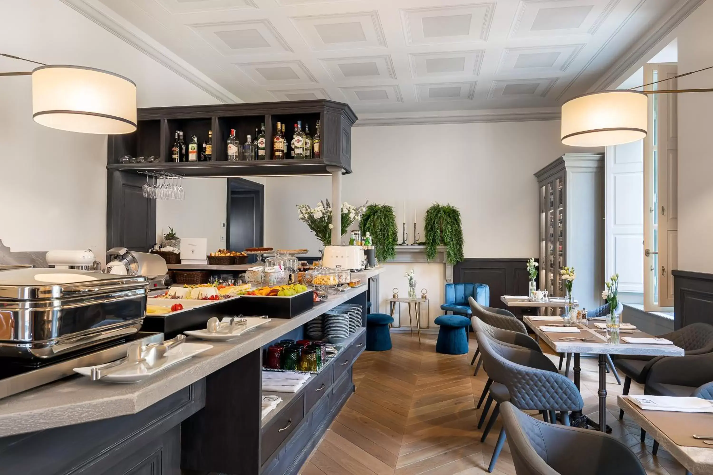 Lounge or bar, Restaurant/Places to Eat in Corte Calzaiuoli Elegant Suites