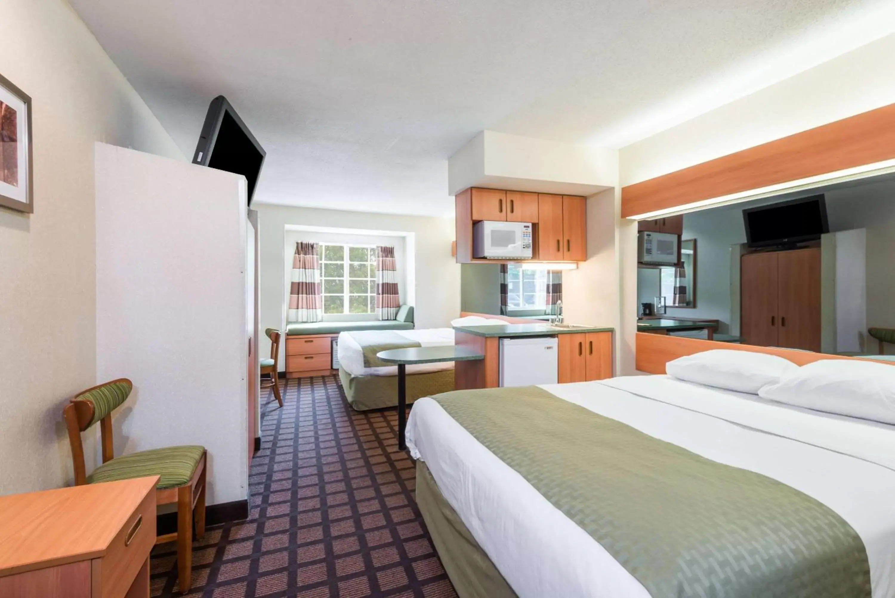 Studio Suite with Two Queen Beds - Non-Smoking in Microtel Inn & Suites by Wyndham Uncasville
