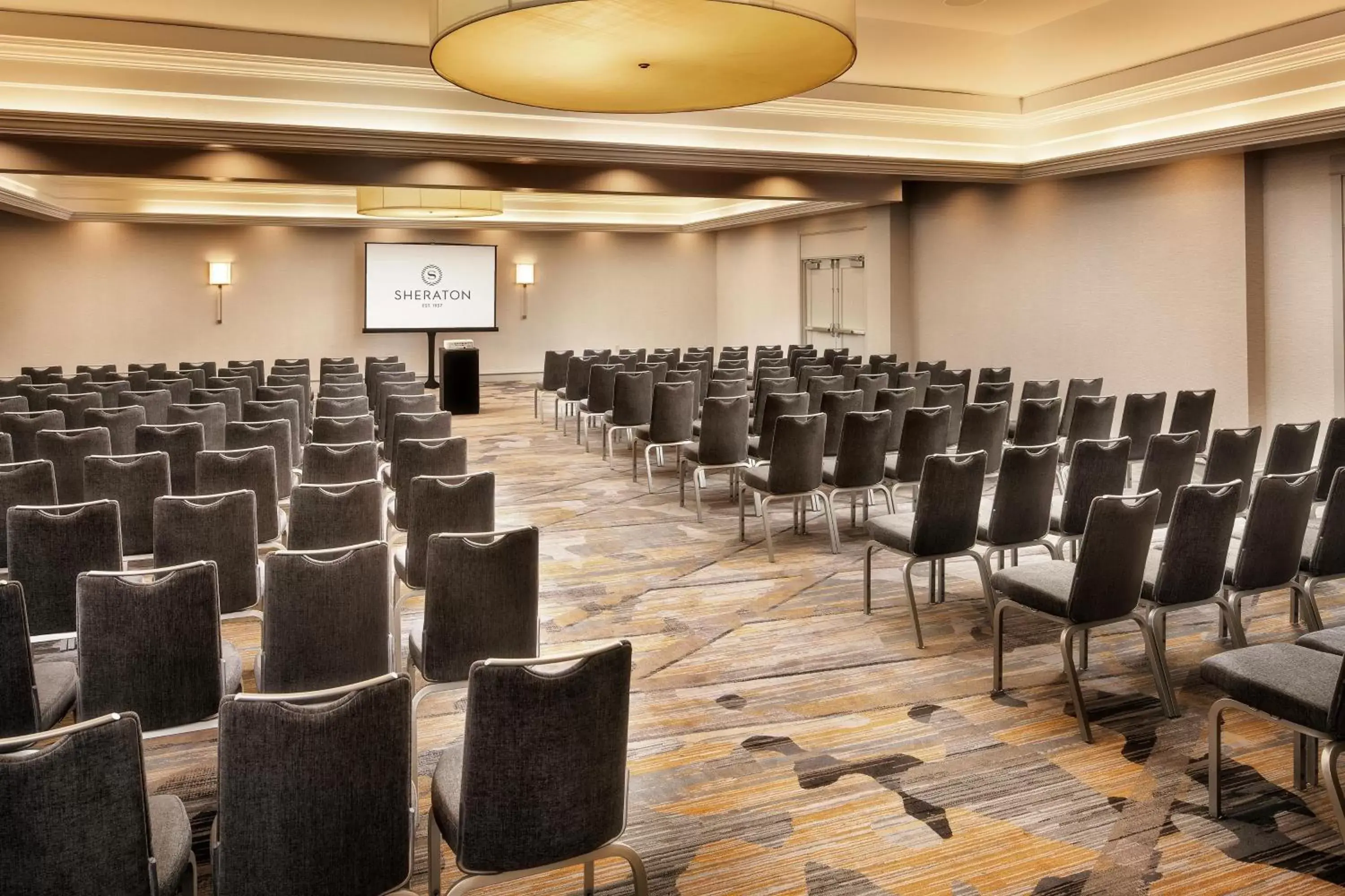 Meeting/conference room in Sheraton Parsippany Hotel