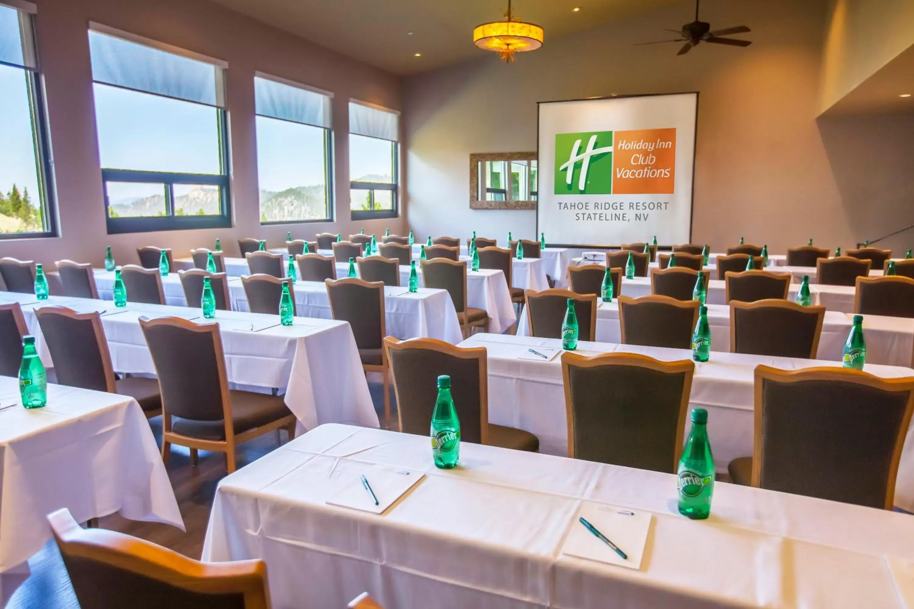 Meeting/conference room in Holiday Inn Club Vacations - Tahoe Ridge Resort, an IHG Hotel