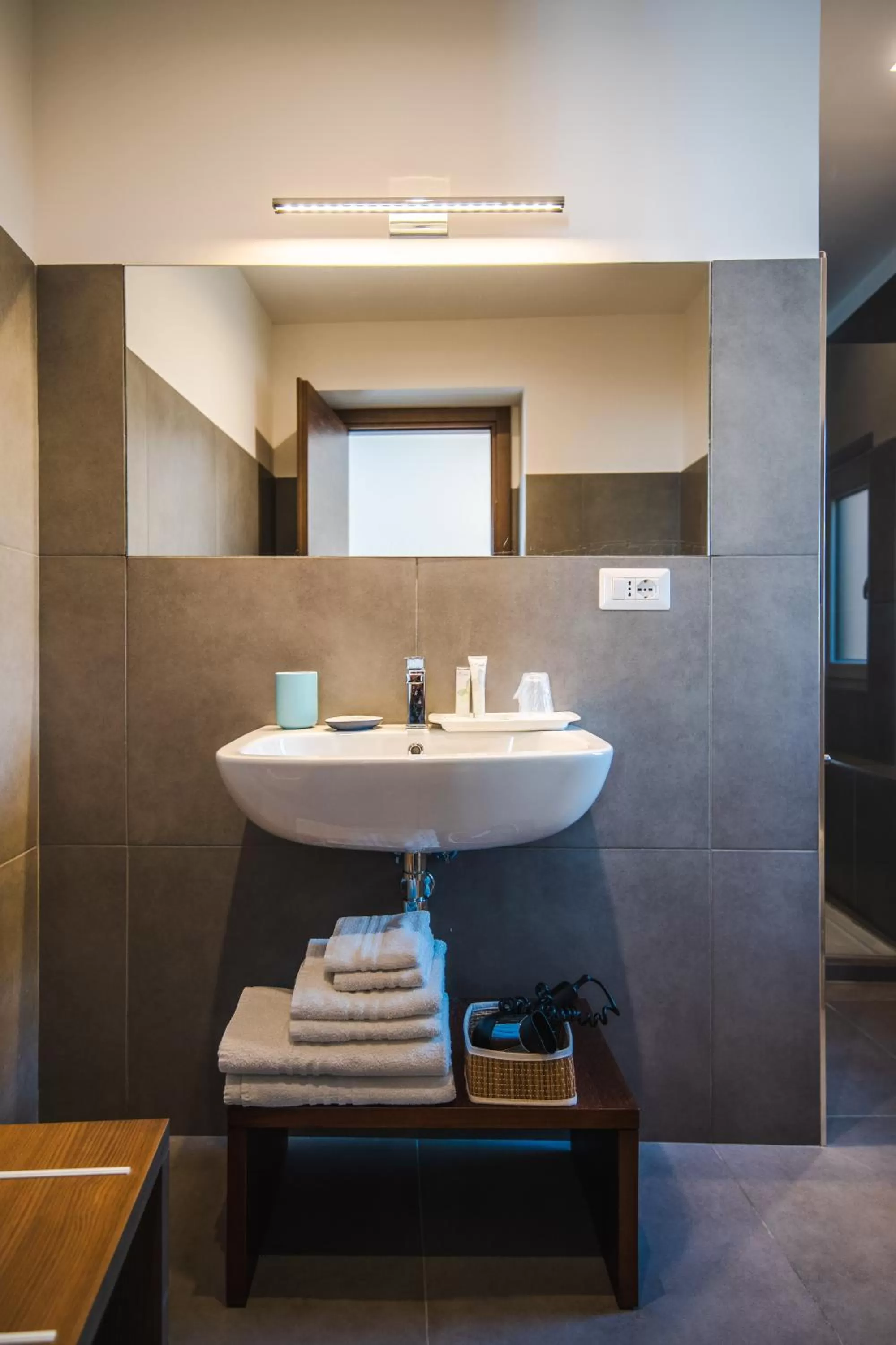 Bathroom in Arco Dei Pinto