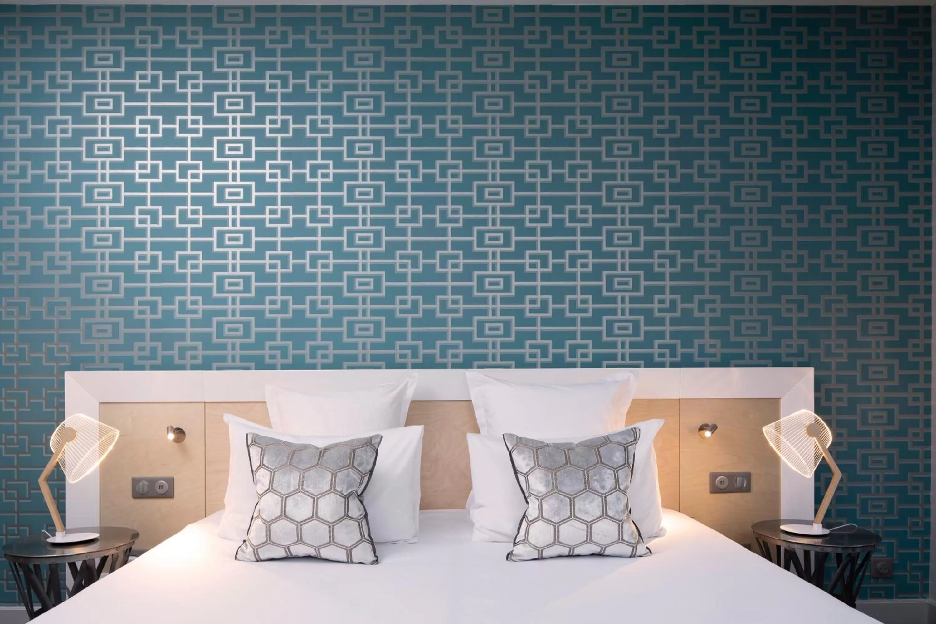 Bed in Paris Bastille