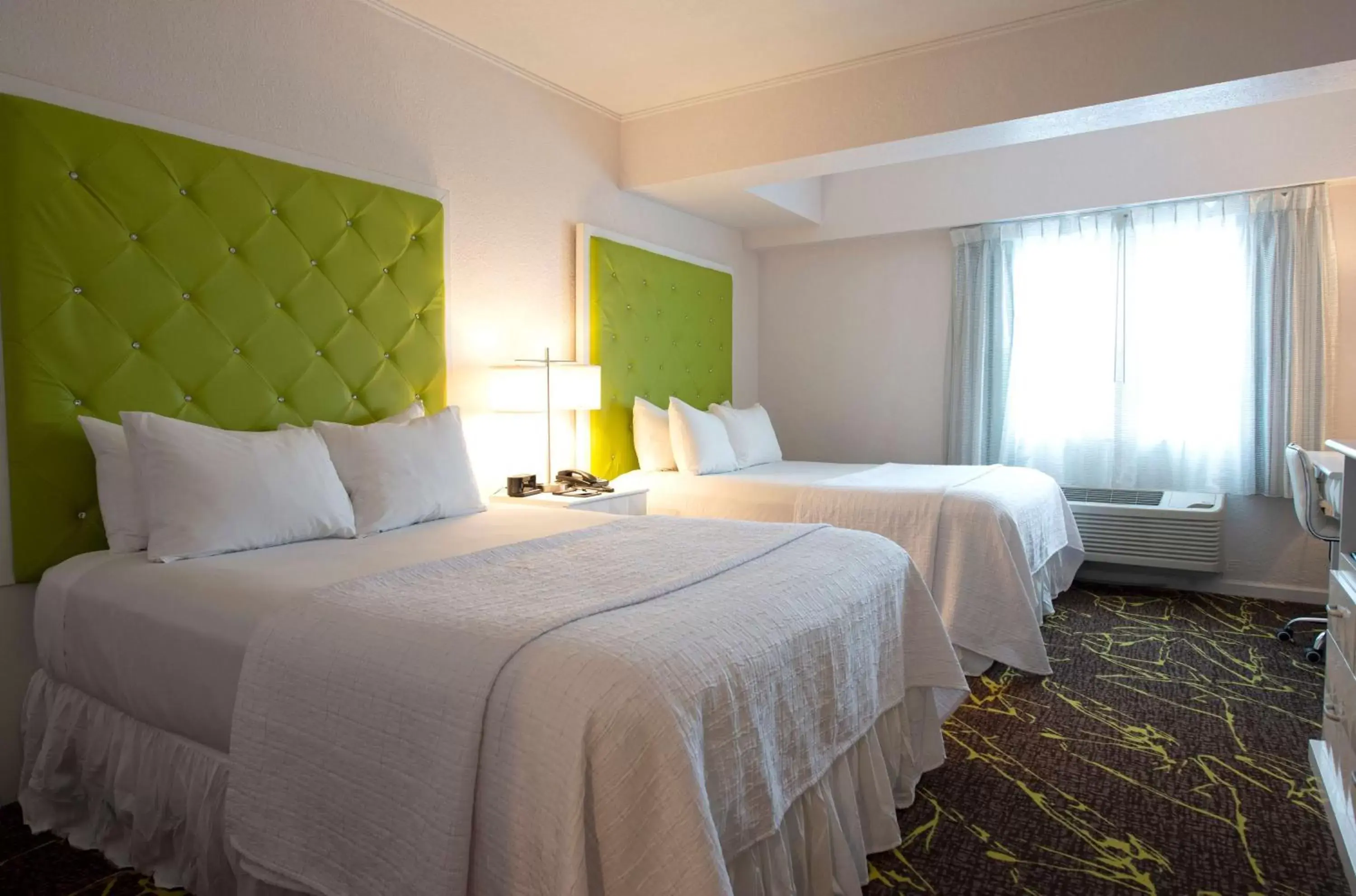 Bed in The Roslyn, Tapestry Collection by Hilton Bed in The Roslyn, Tapestry Collection by Hilton