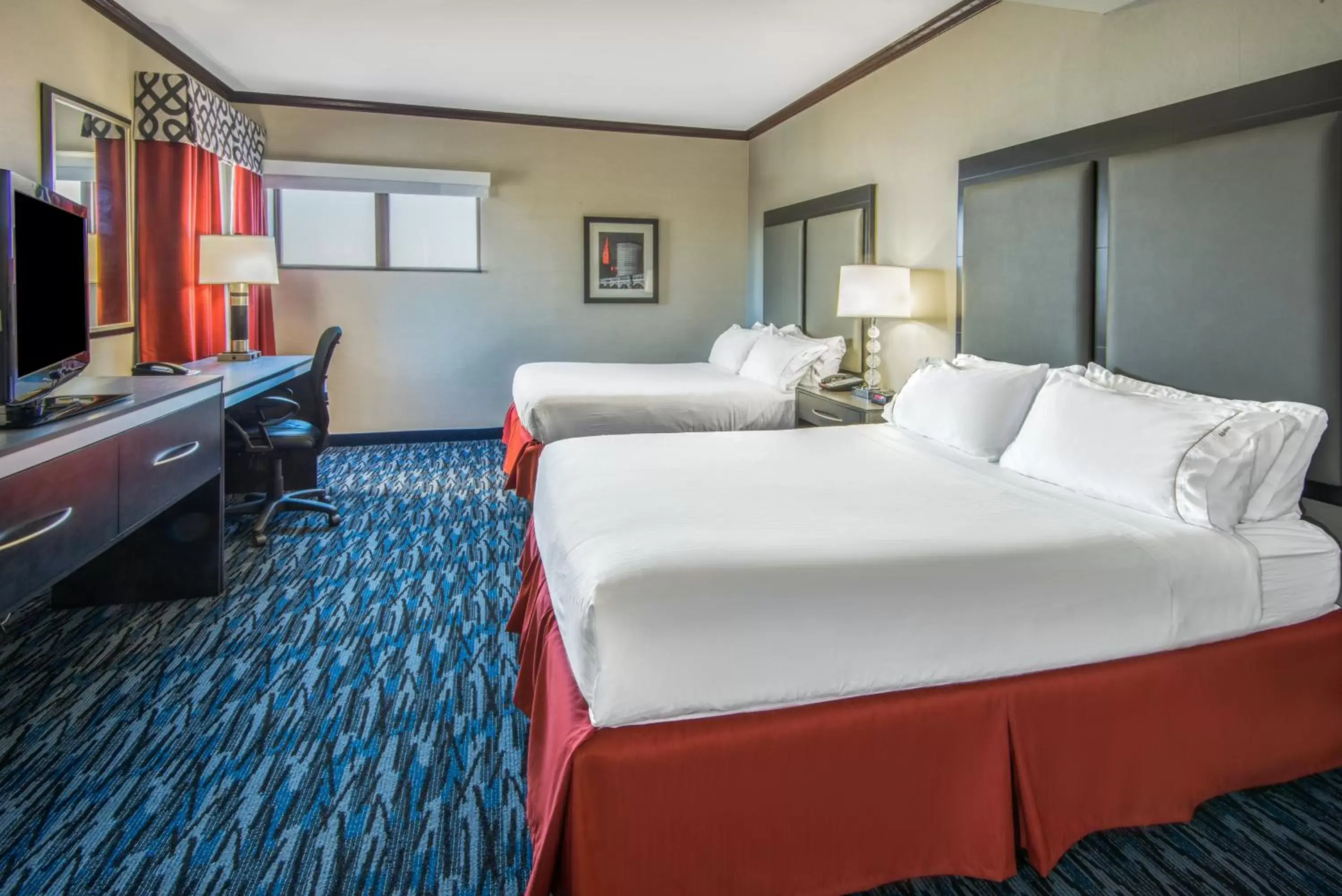 Photo of the whole room, Bed in Holiday Inn Express Cleveland Airport - Brook Park, an IHG Hotel