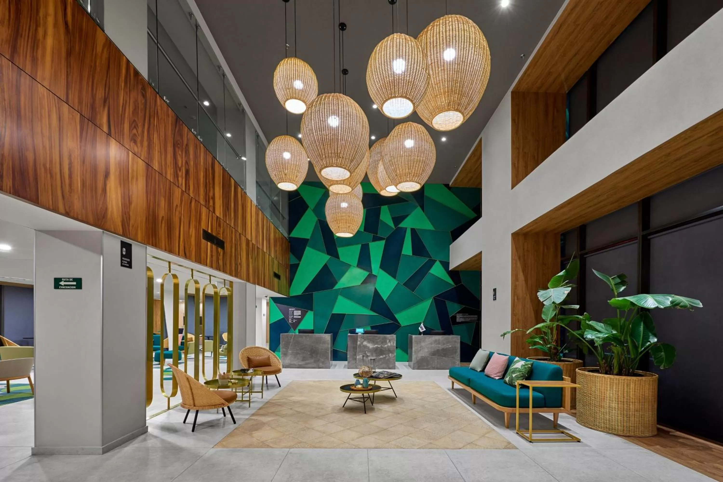 Lobby or reception in City Express Plus by Marriott Merida