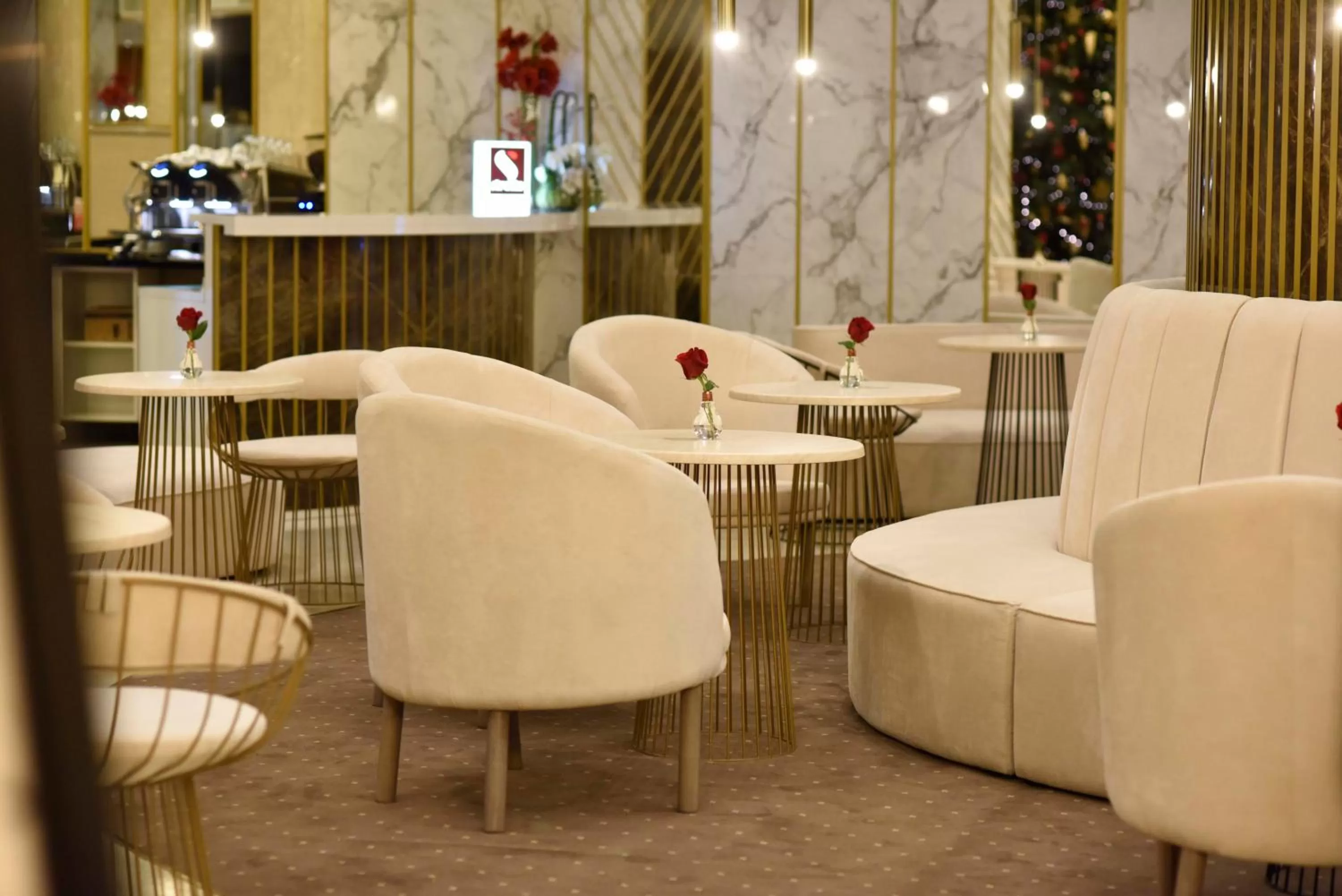 Lounge or bar in Grand Hotel Bucharest