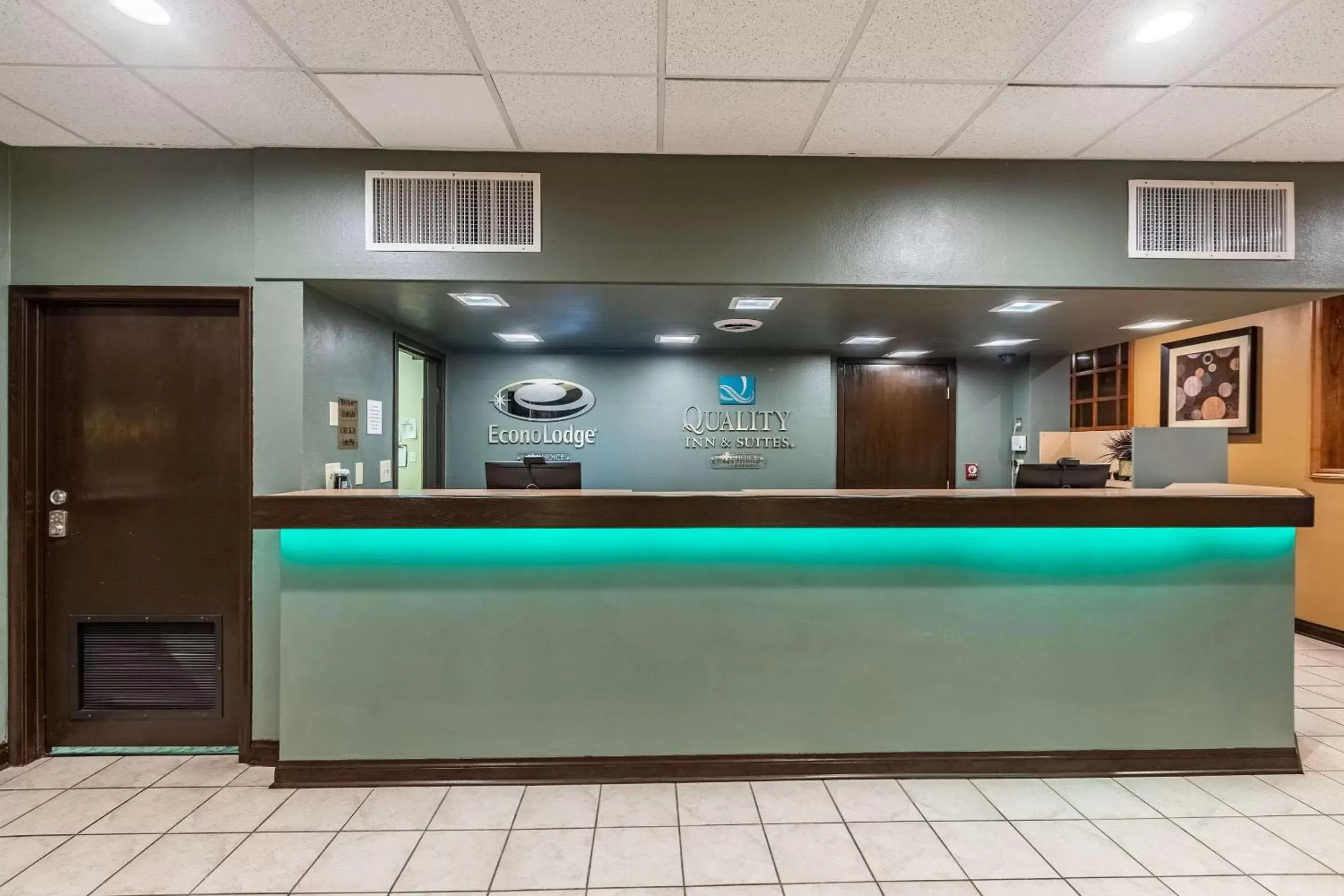 Lobby or reception in Quality Inn & Suites