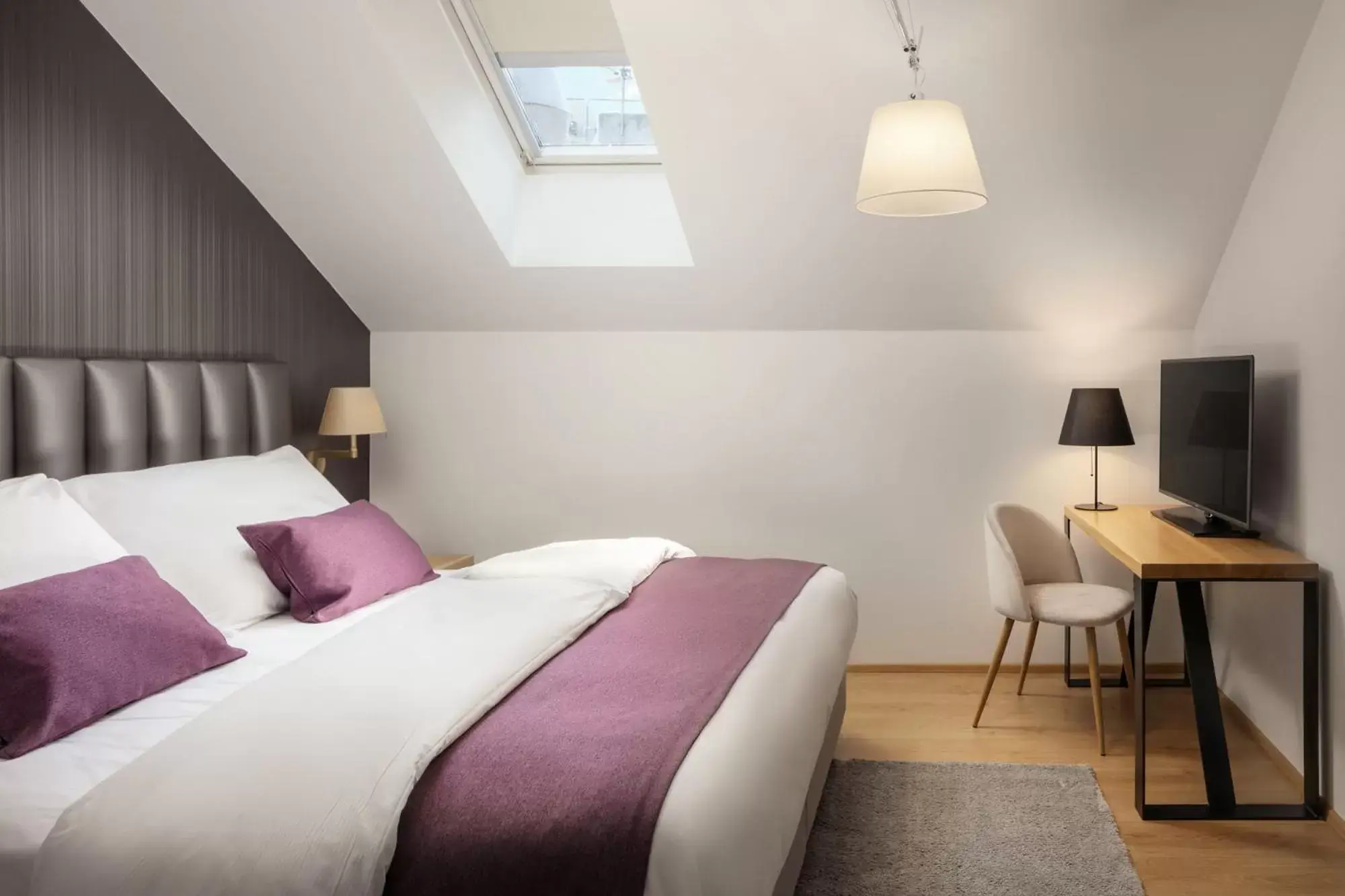Photo of the whole room, Bed in MOODs Charles Bridge Photo of the whole room, Bed in MOODs Charles Bridge