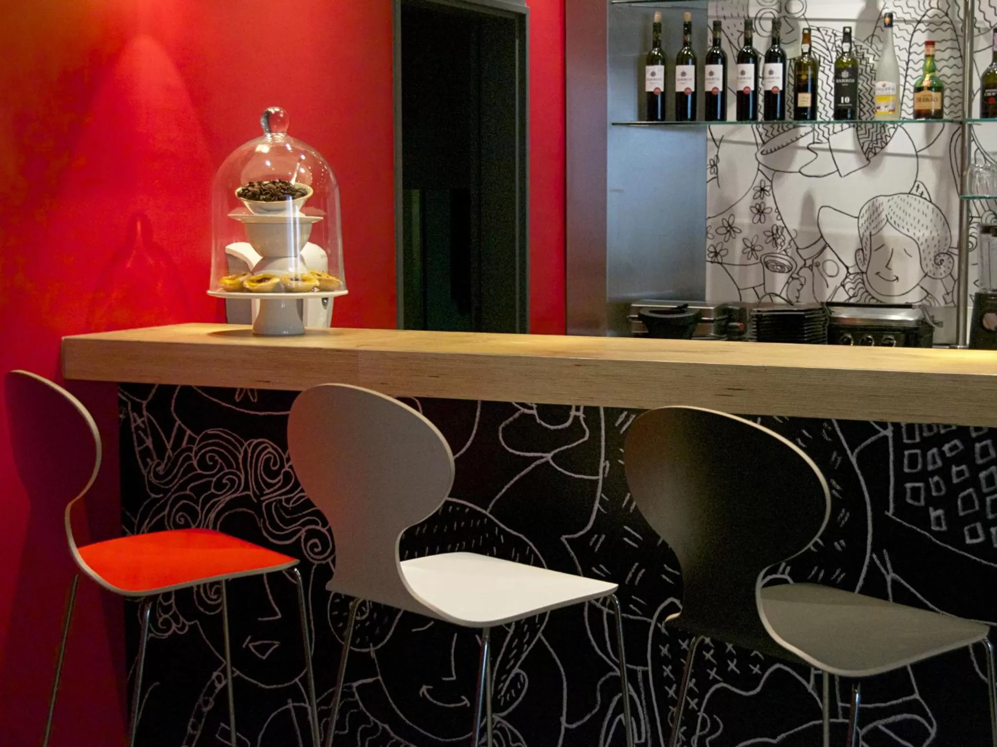 Lounge or bar in Hotel ibis Lisboa Saldanha
