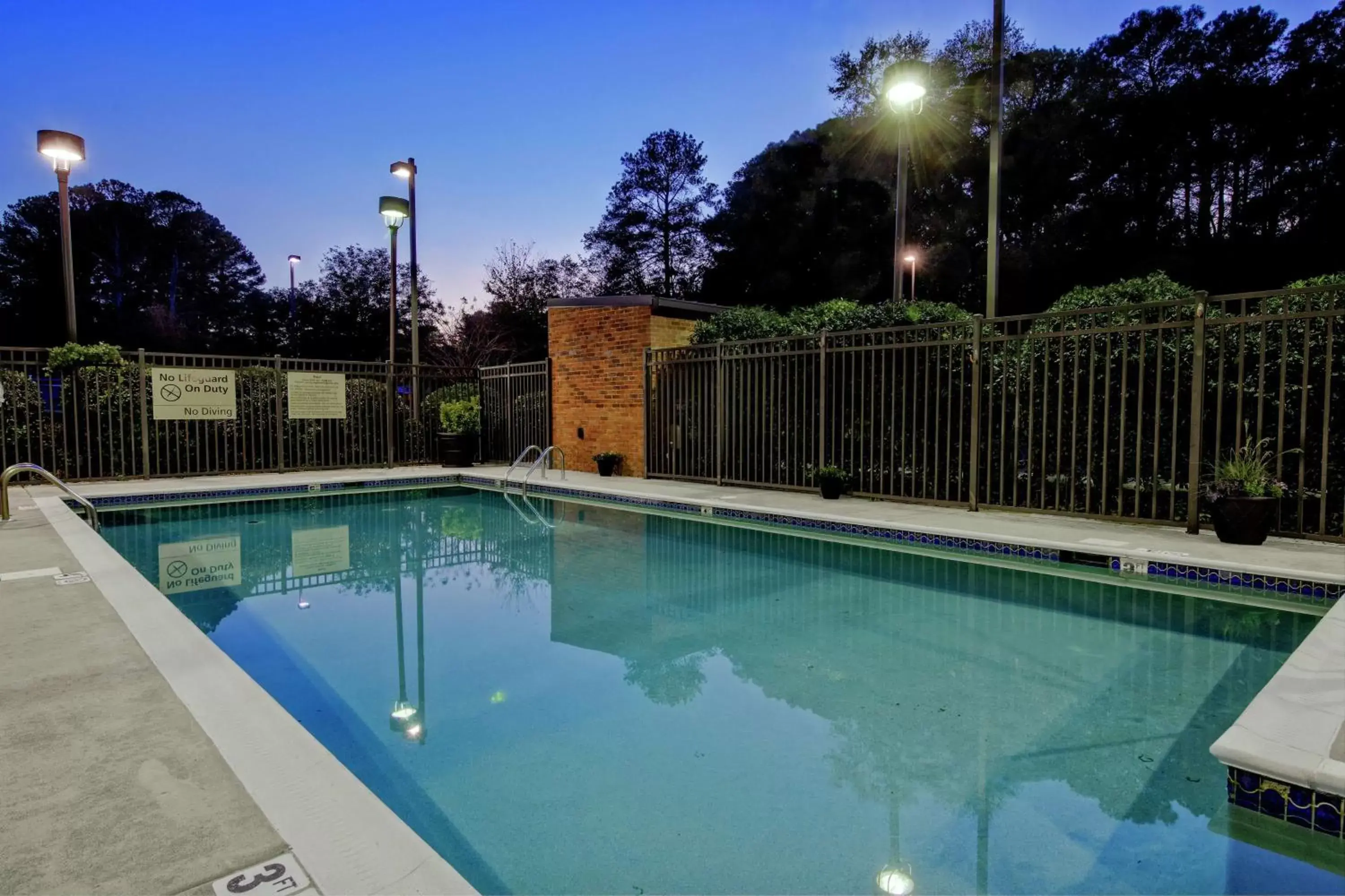 Pool view, Swimming Pool in Hampton Inn By Hilton Jacksonville