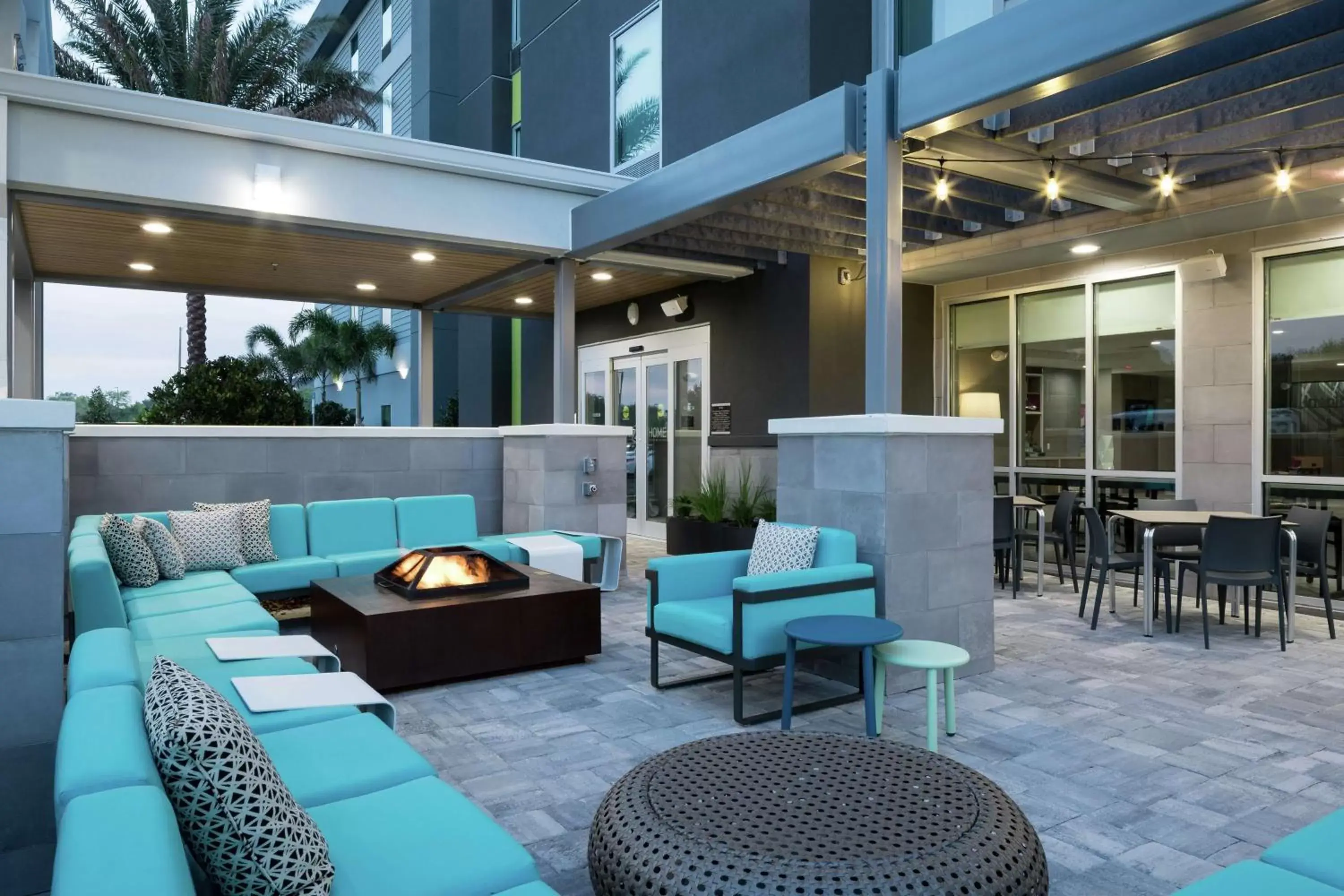 Patio in Home2 Suites By Hilton Orlando Airport