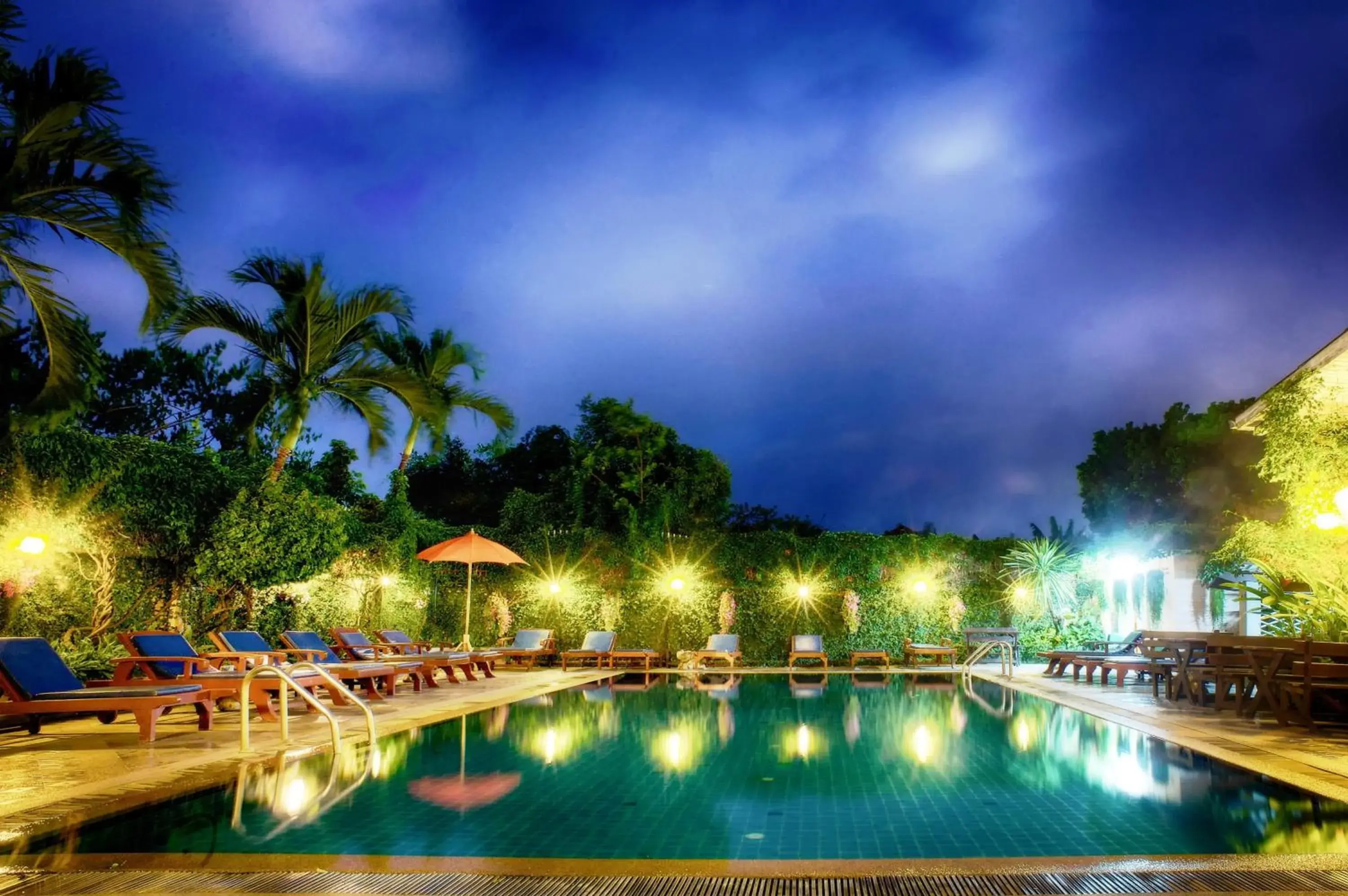 Swimming Pool in Chiangmai Gate Hotel