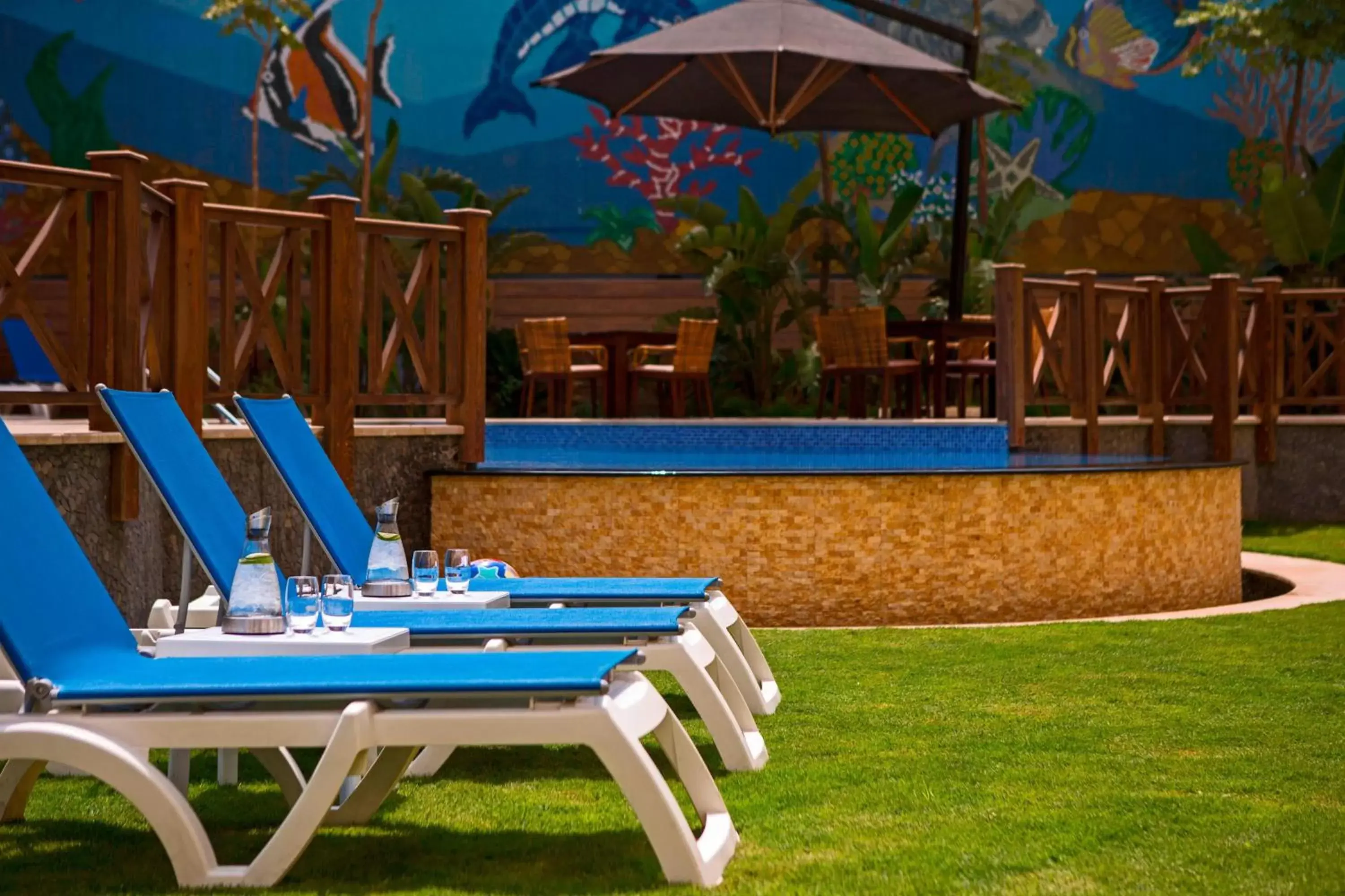 Swimming pool in Renaissance Cairo Mirage City Hotel