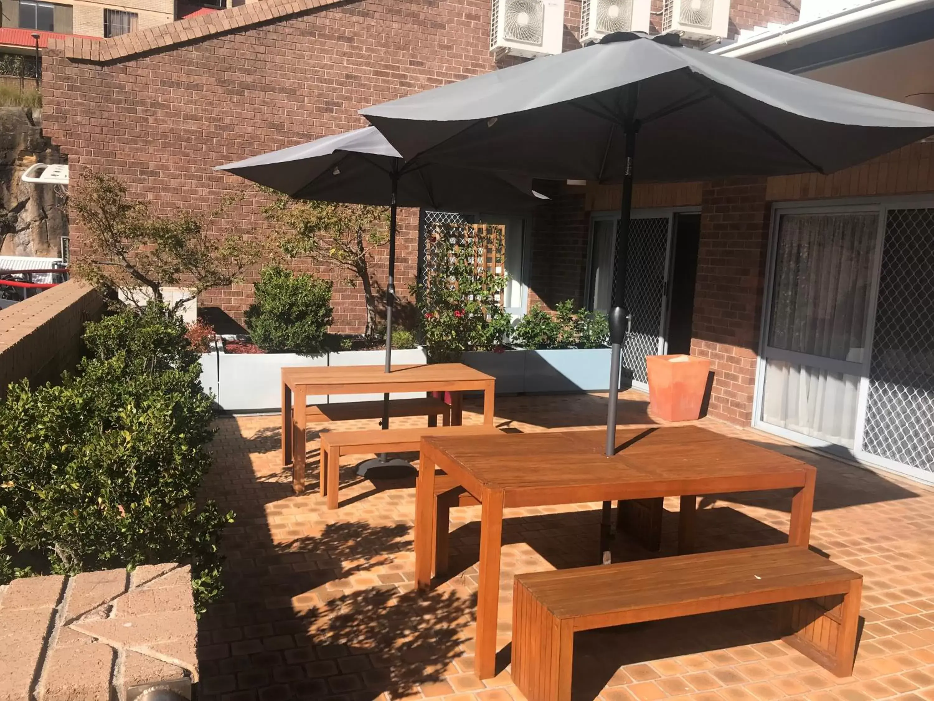 Seating area in Mariners Court Hotel Sydney