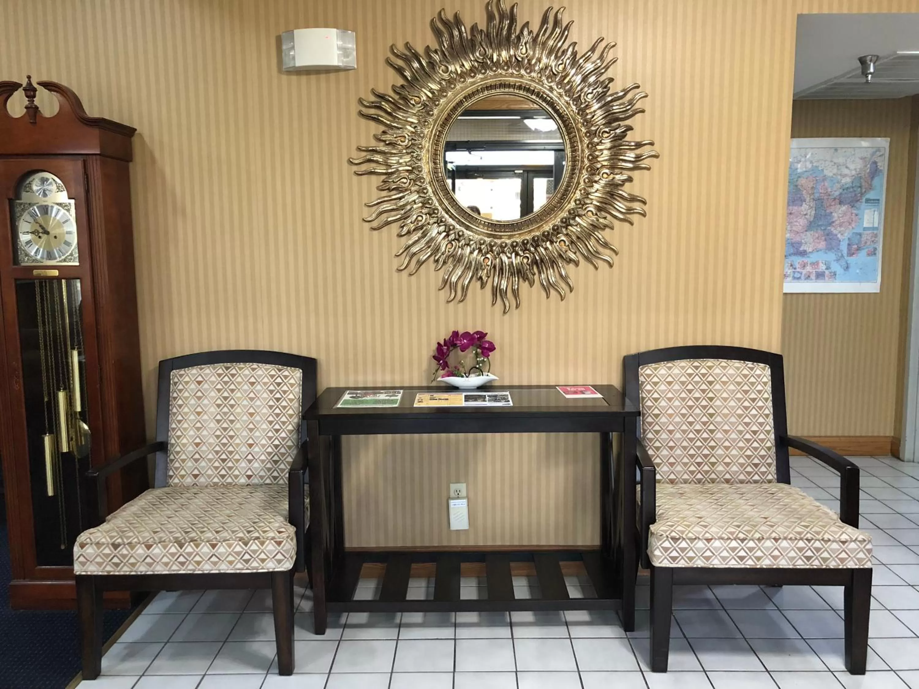 Lobby or reception in Super 8 by Wyndham Franklin Hwy 31